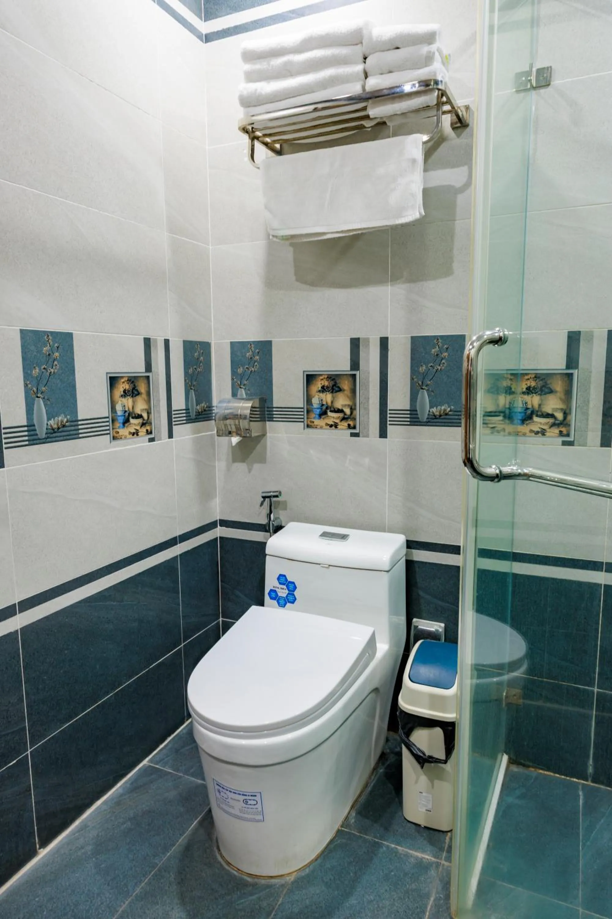 bidet in New Sun Móng Cái Hotel