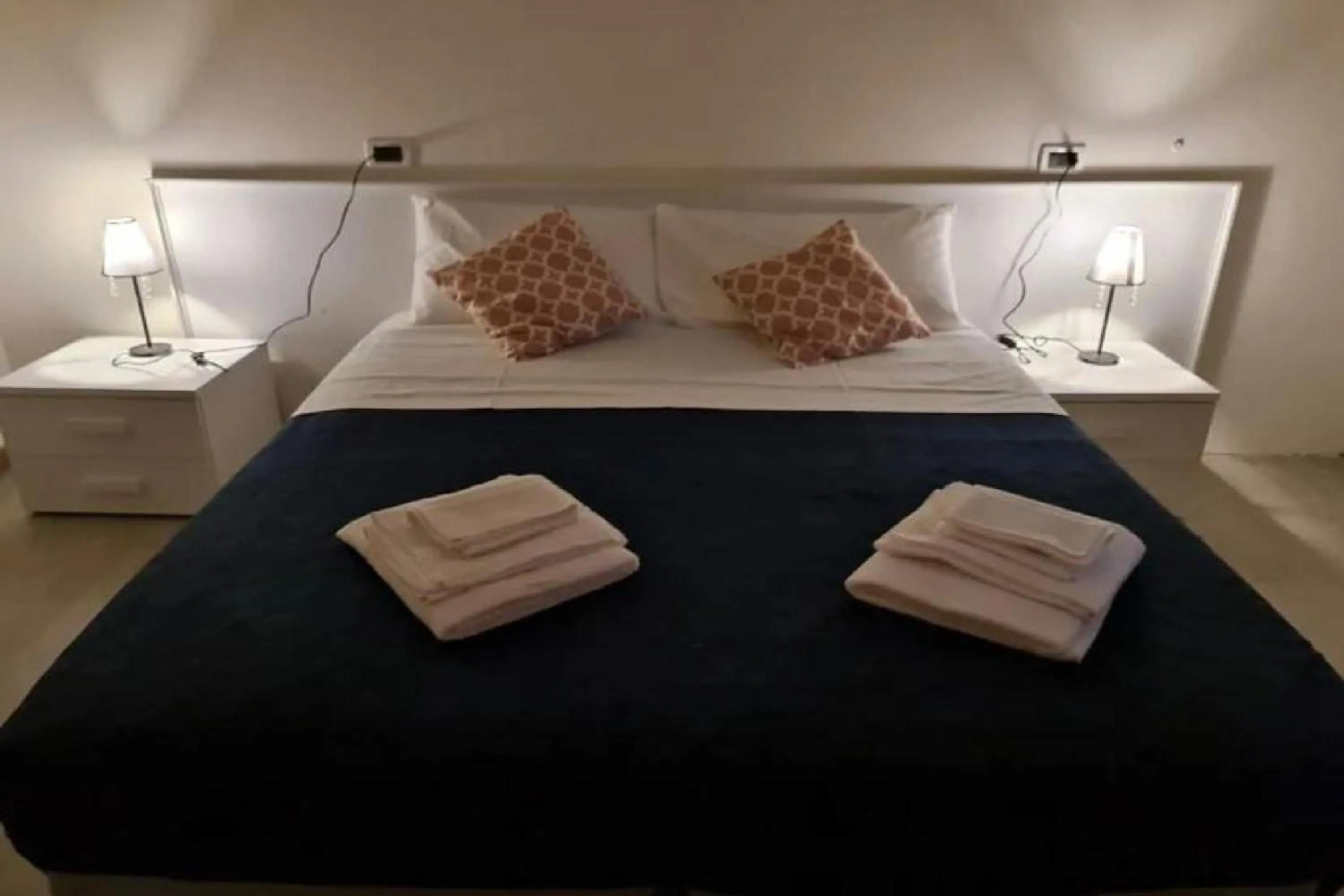 Bedroom, Bed in Hotel Bologna