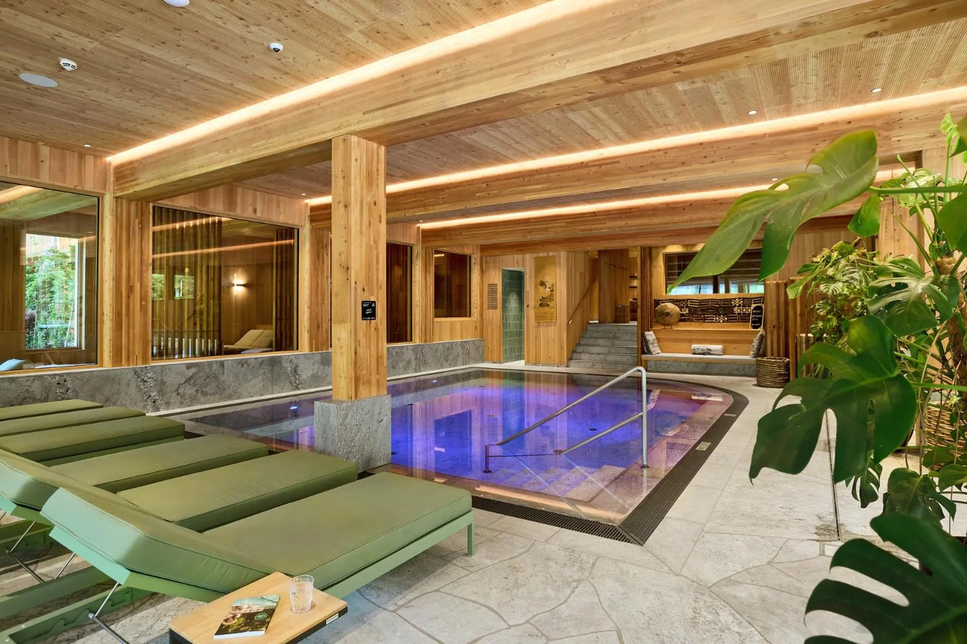 Pool view in Gut Stiluppe - 4 Sterne Superior Good Life Hotel