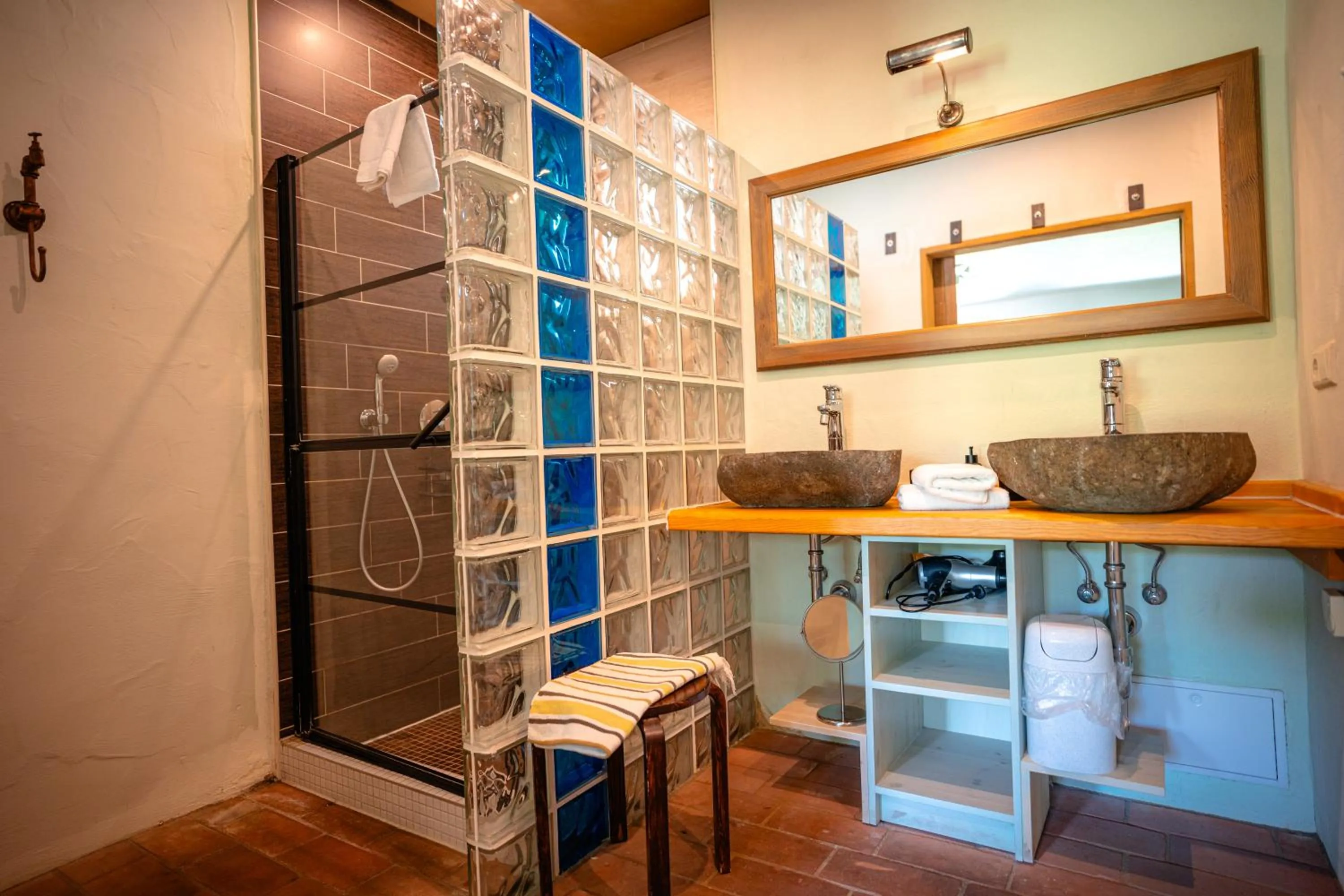 Shower in Hotel Kolonieschänke