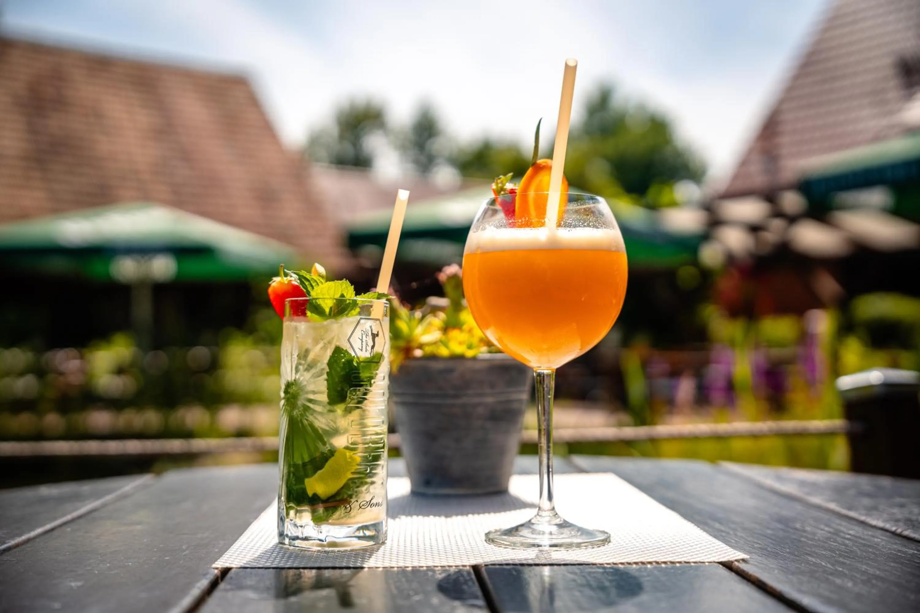 Drinks in Hotel Kolonieschänke