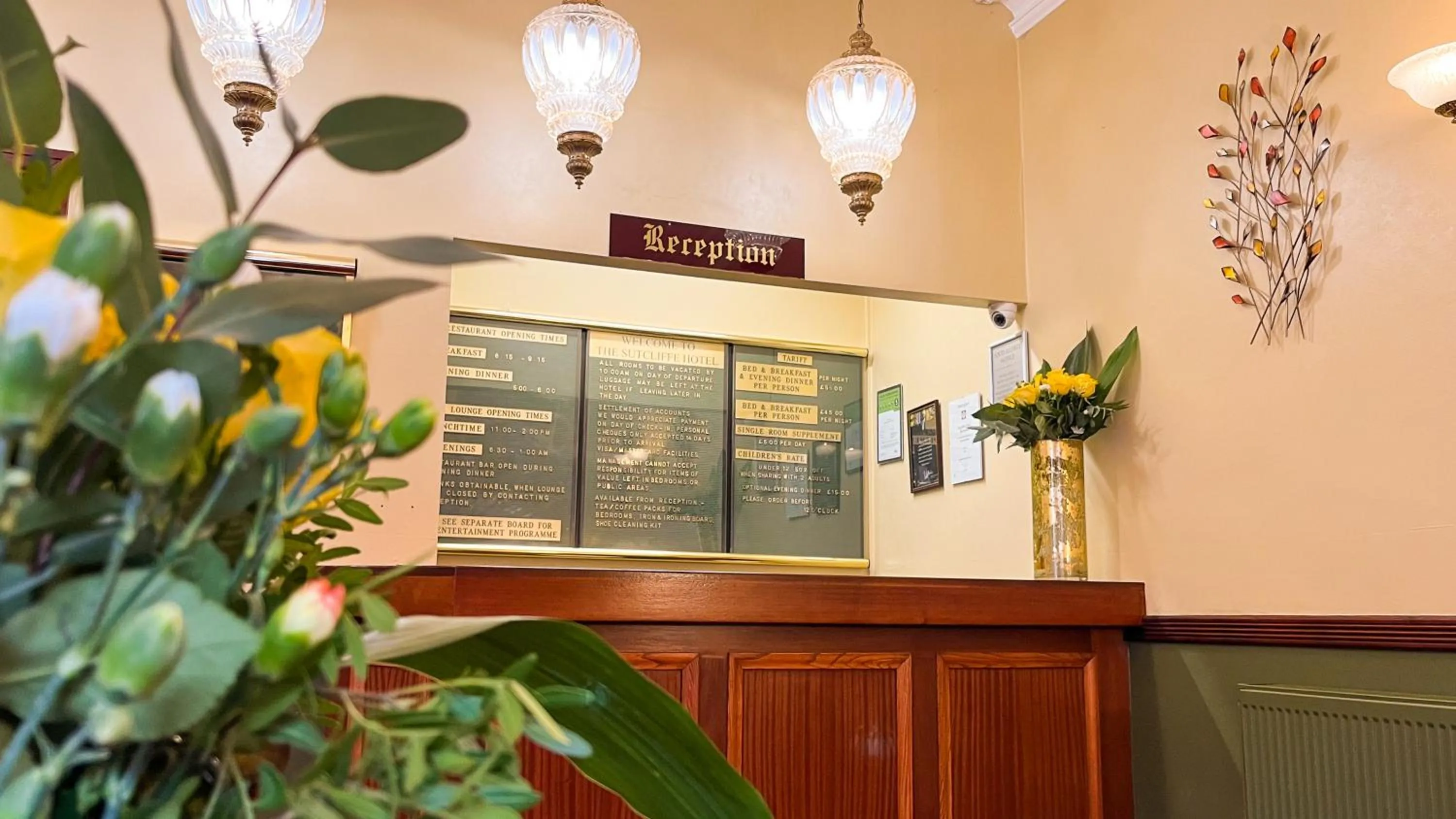 Lobby or reception in Sutcliffe Hotel