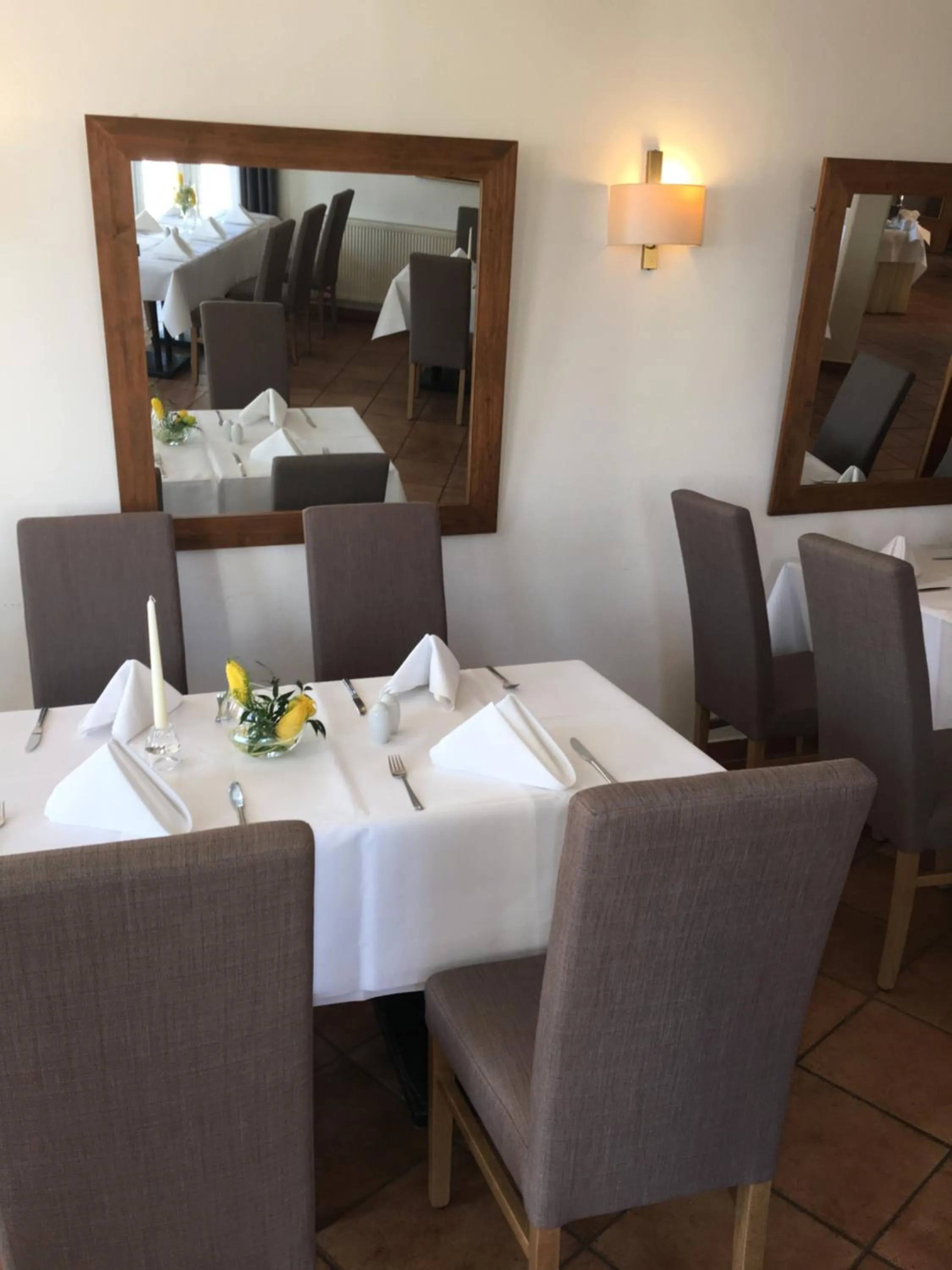 Restaurant/places to eat, Bed in Hotel Prinz Albrecht