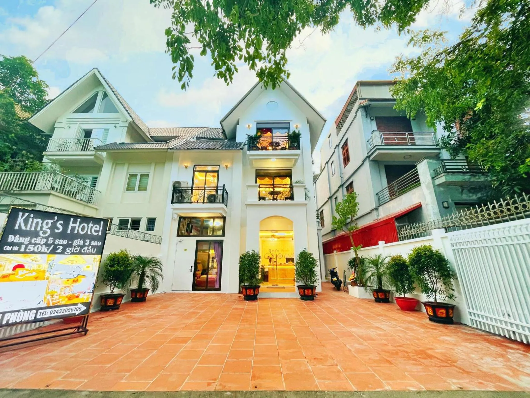 King's Hotel Văn Quán