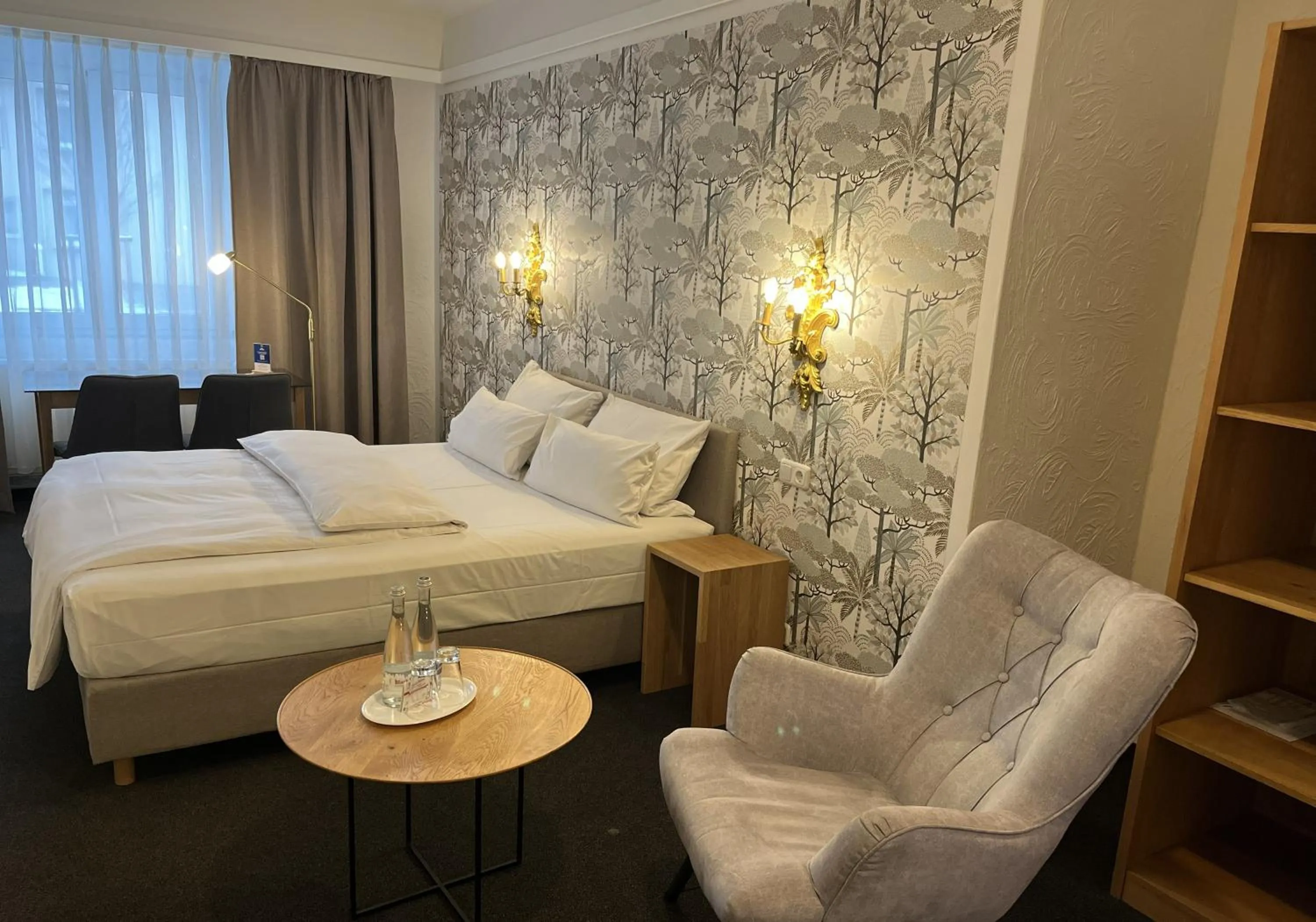 Photo of the whole room, Bed in Best Western Hotel Mainz