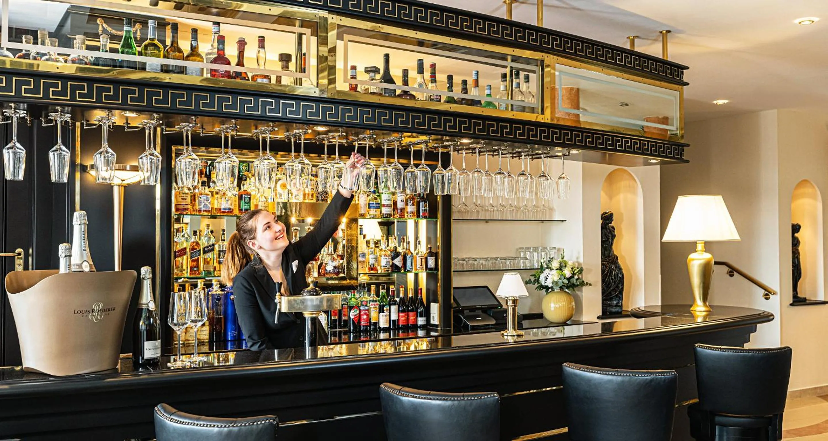 Lounge or bar in Victor's Residenz-Hotel Schloss Berg