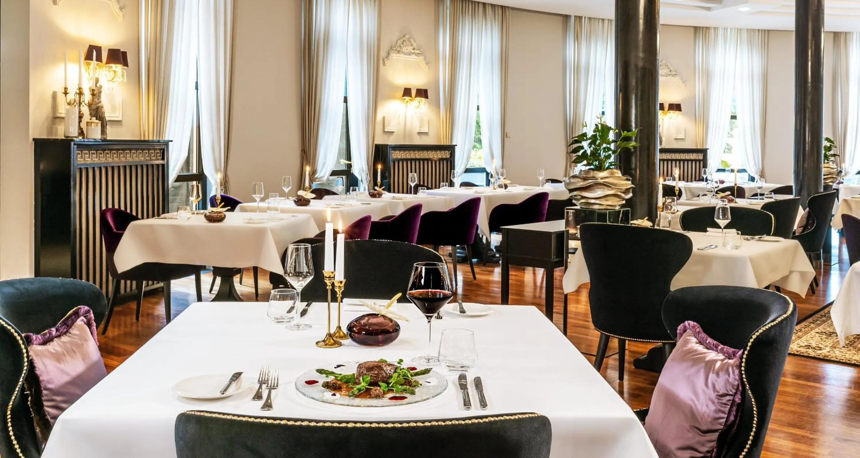 Restaurant/places to eat in Victor's Residenz-Hotel Schloss Berg