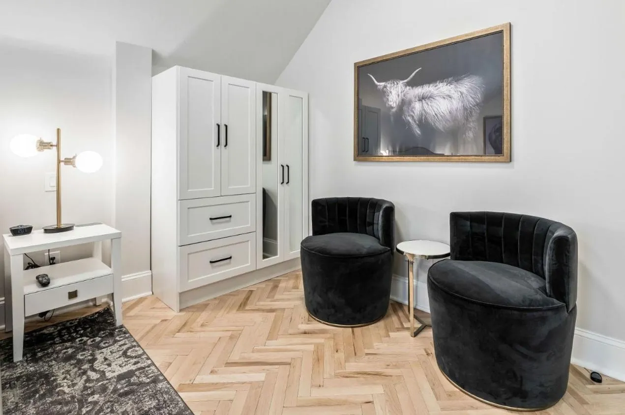 Seating area in The Inn on Officers' Garden
