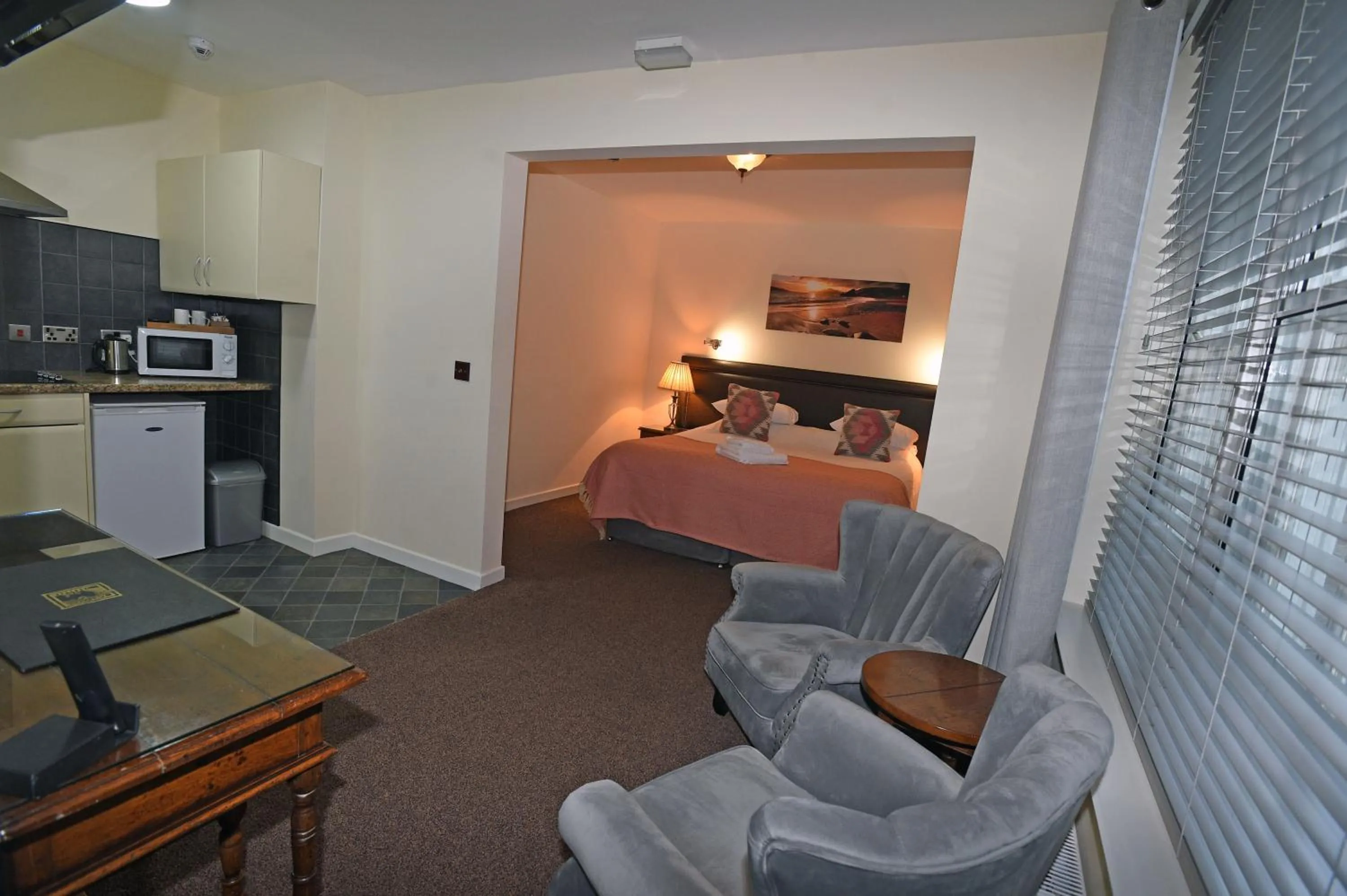 Kitchen or kitchenette in Ty Dre Town House