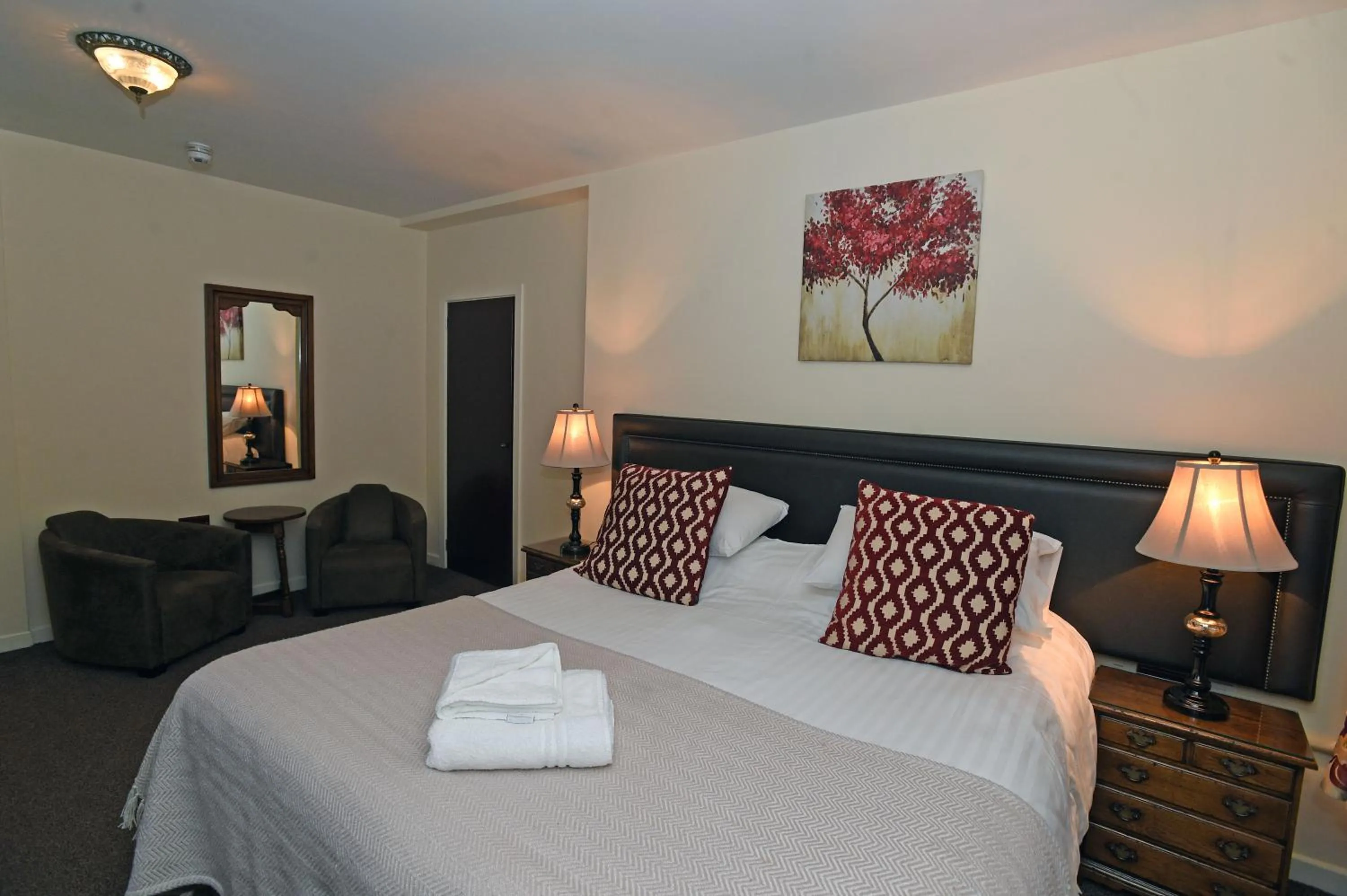 Bedroom, Bed in Ty Dre Town House