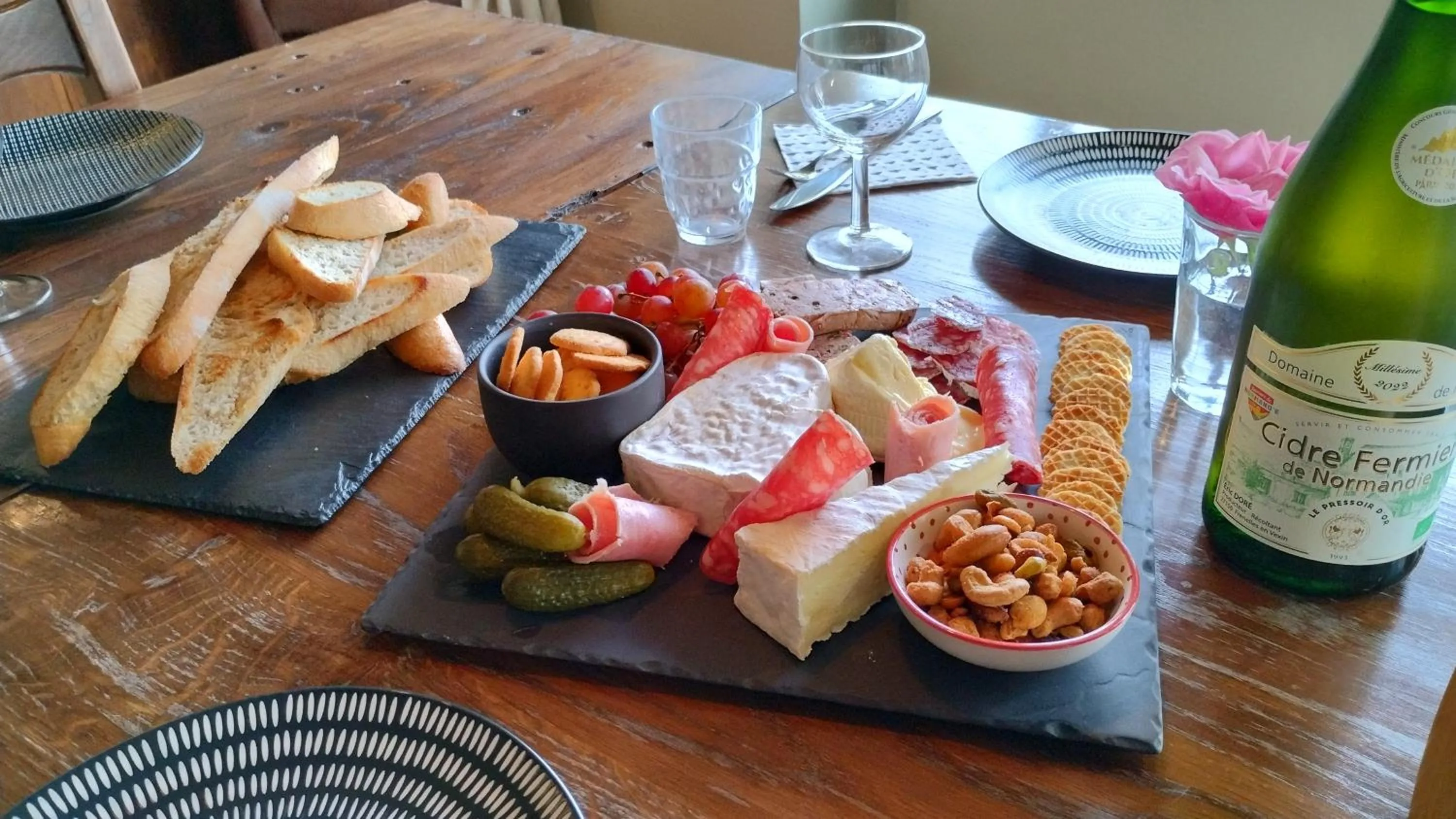 Heritage stone house BnB with Gourmet Breakfast - Chambres d'hôtes de charme entre Bayeux et les plages du débarquement