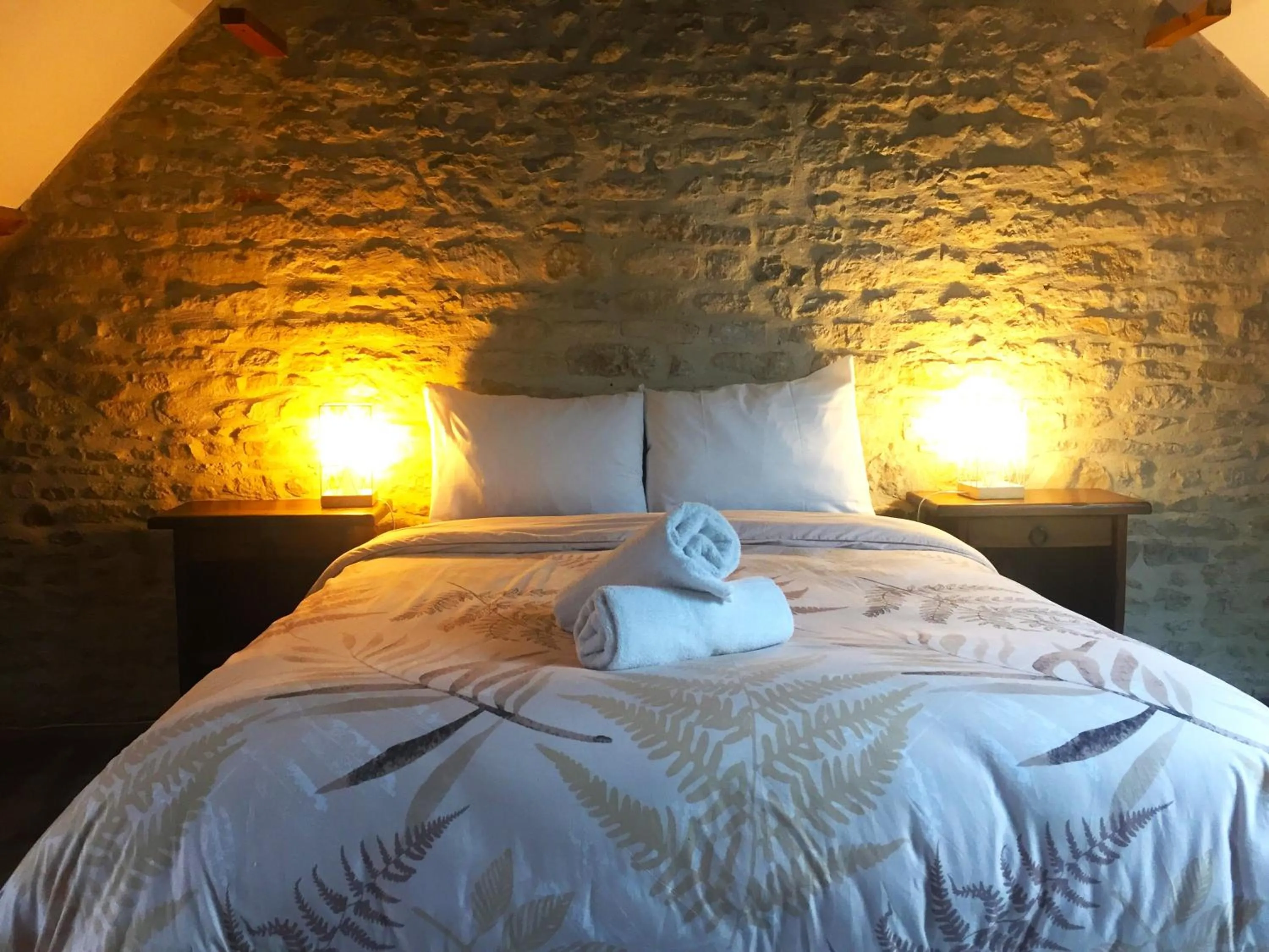 Heritage stone house BnB with Gourmet Breakfast - Chambres d'hôtes de charme entre Bayeux et les plages du débarquement
