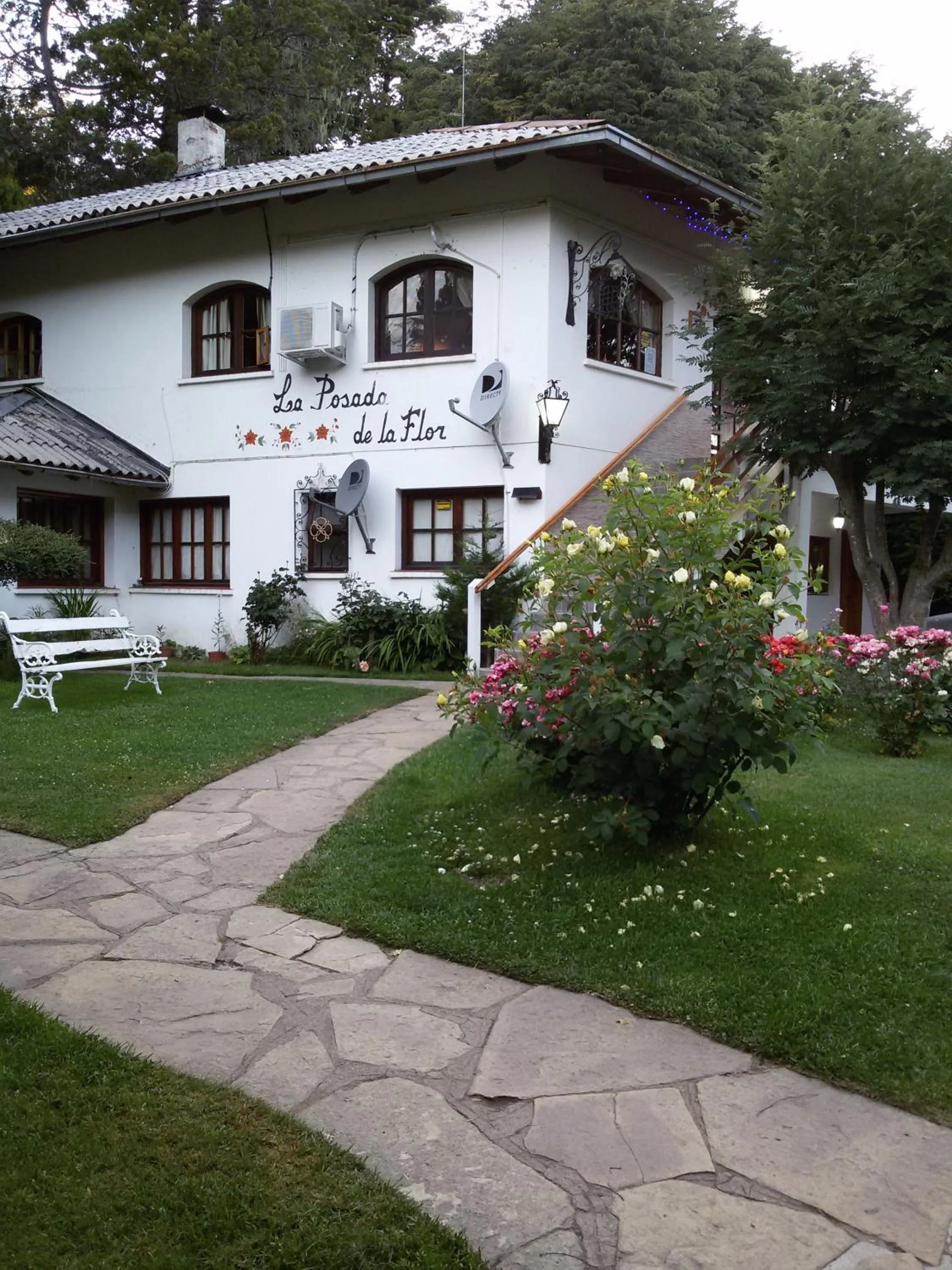 Facade/entrance in Posada de la Flor