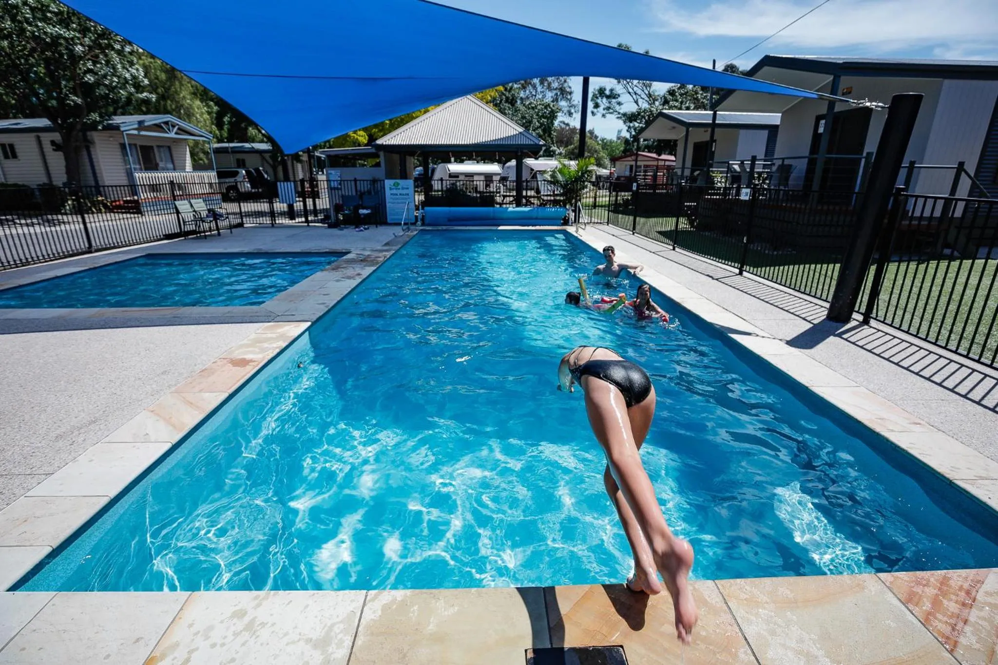 Swimming pool in Geelong Holiday Park
