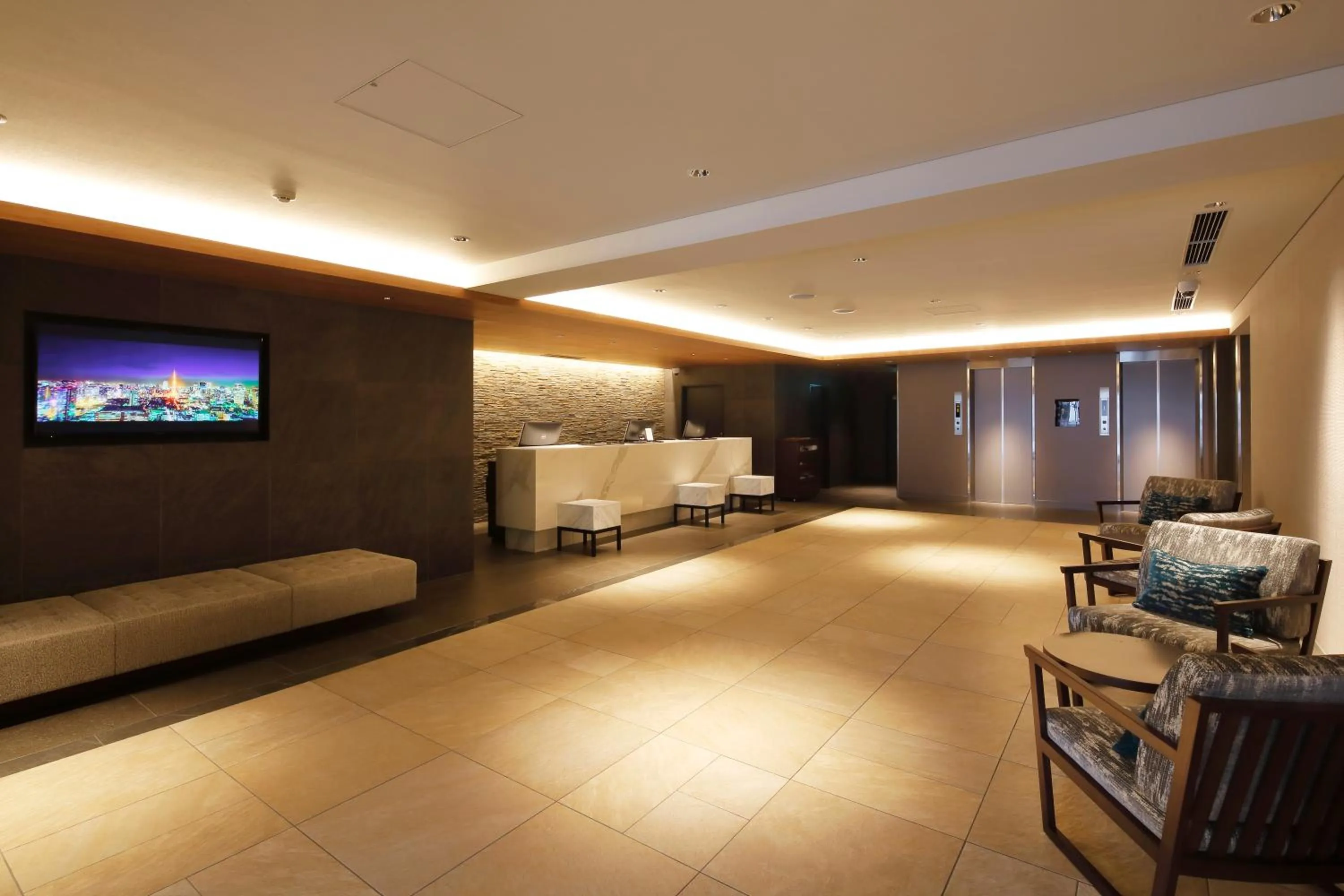 Lobby or reception in HOTEL MYSTAYS Sapporo Susukino