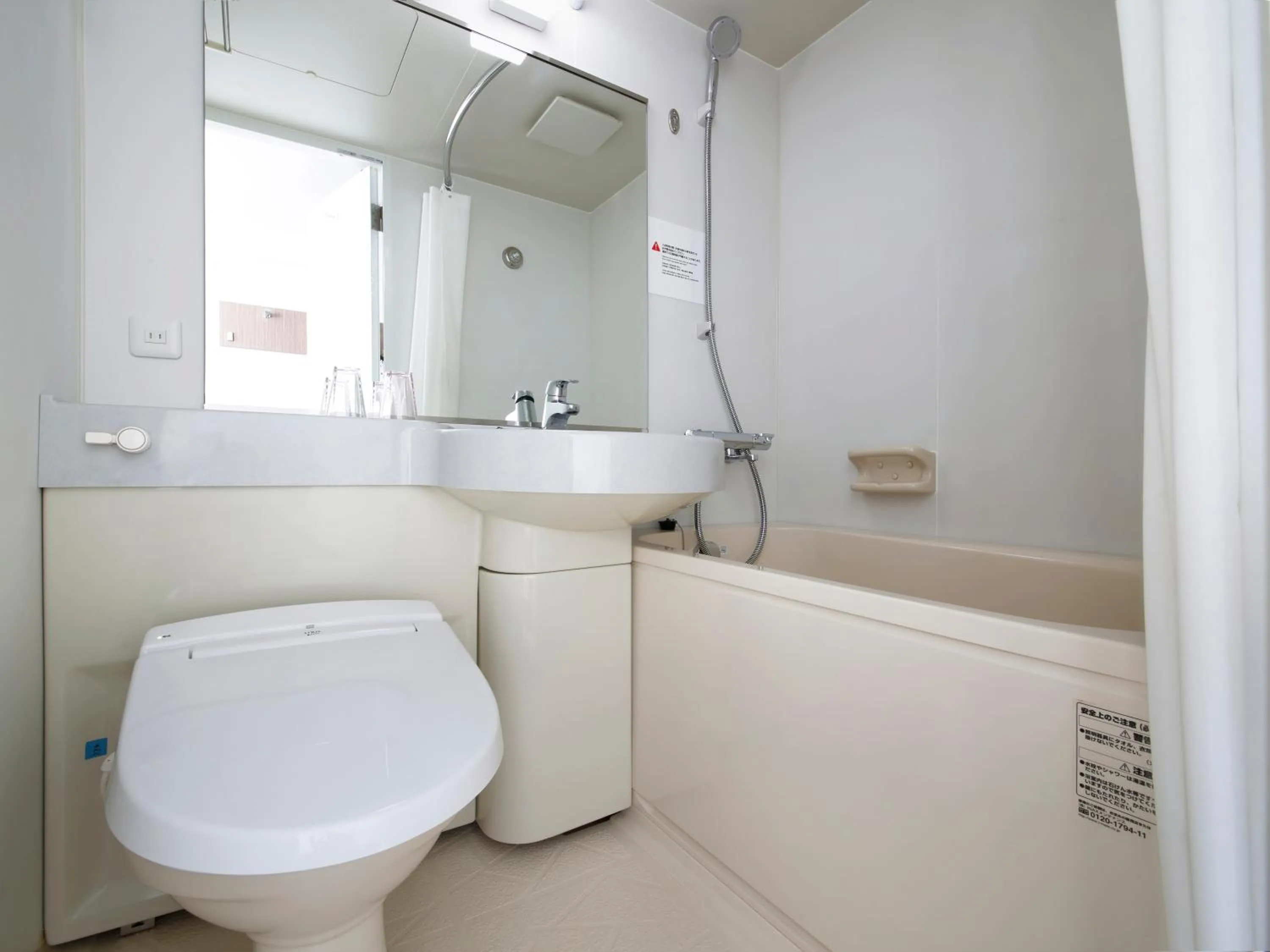 Photo of the whole room in HOTEL MYSTAYS Sapporo Susukino