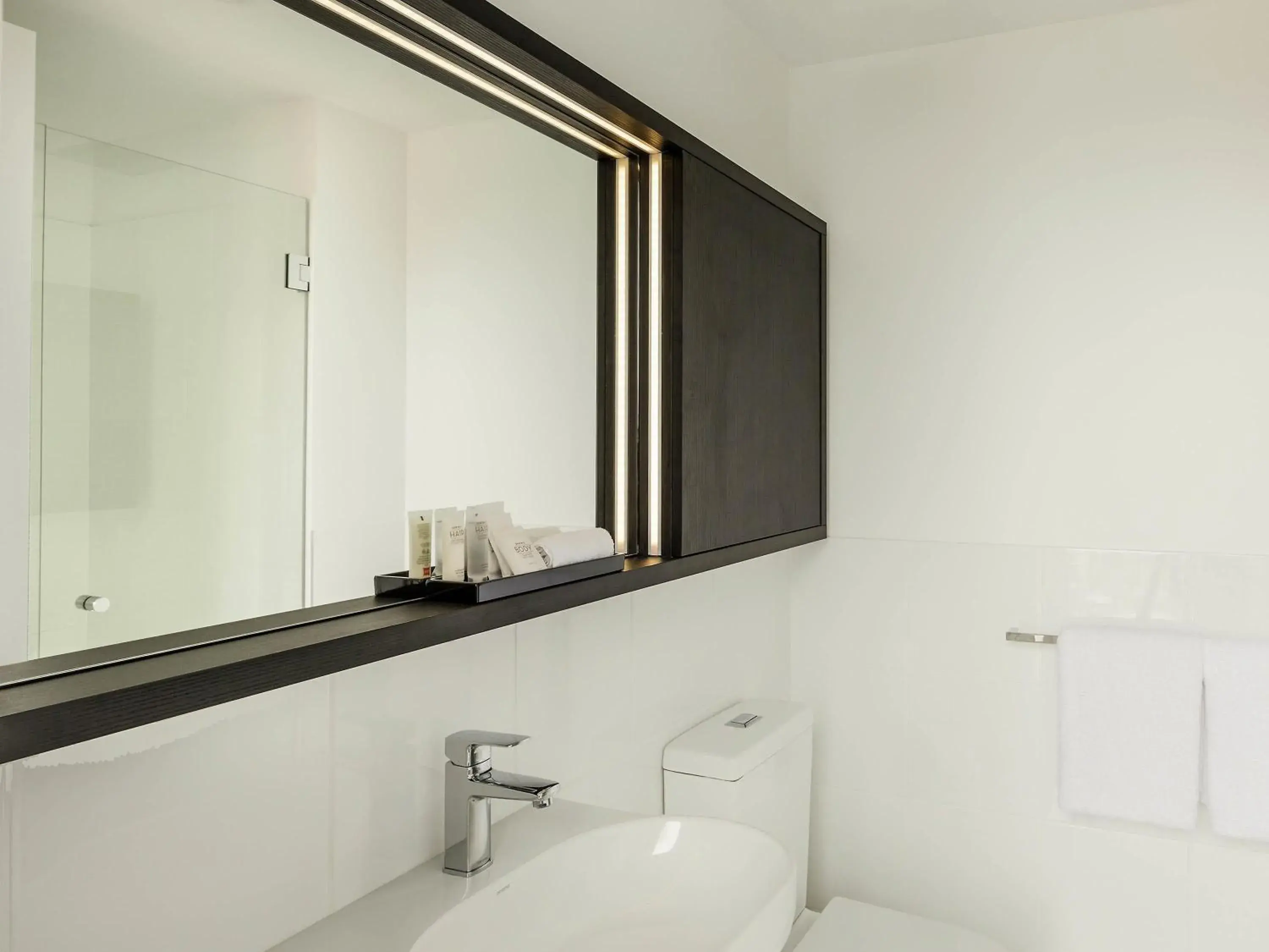 Superior Double Room in ibis Adelaide Superior Double Room in ibis Adelaide