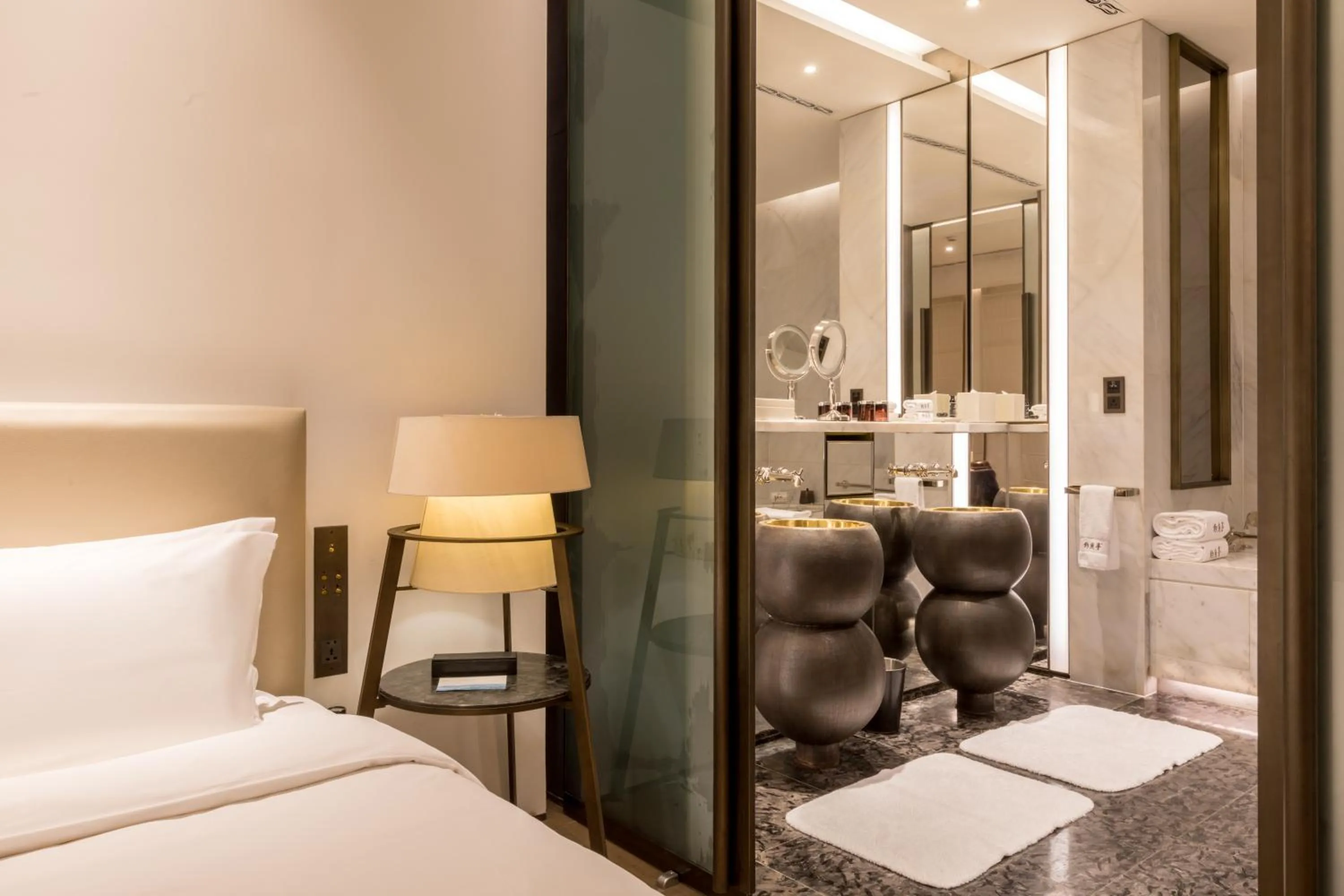 Bed in Diaoyutai Boutique Hotel Chengdu