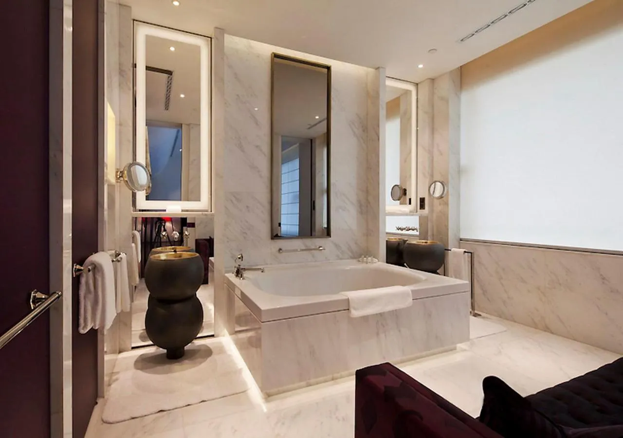 Bathroom in Diaoyutai Boutique Hotel Chengdu