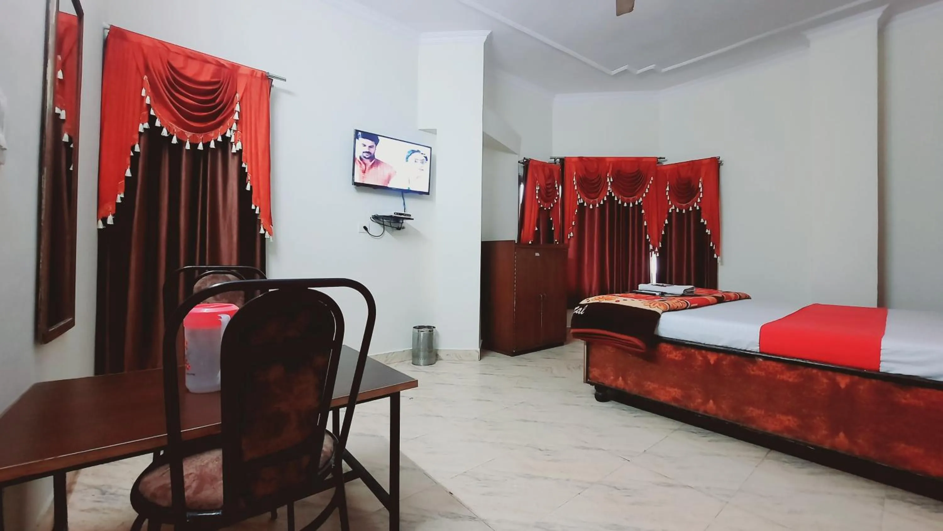 Windsurfing in HOTEL HOLIDAY INN PARADISE