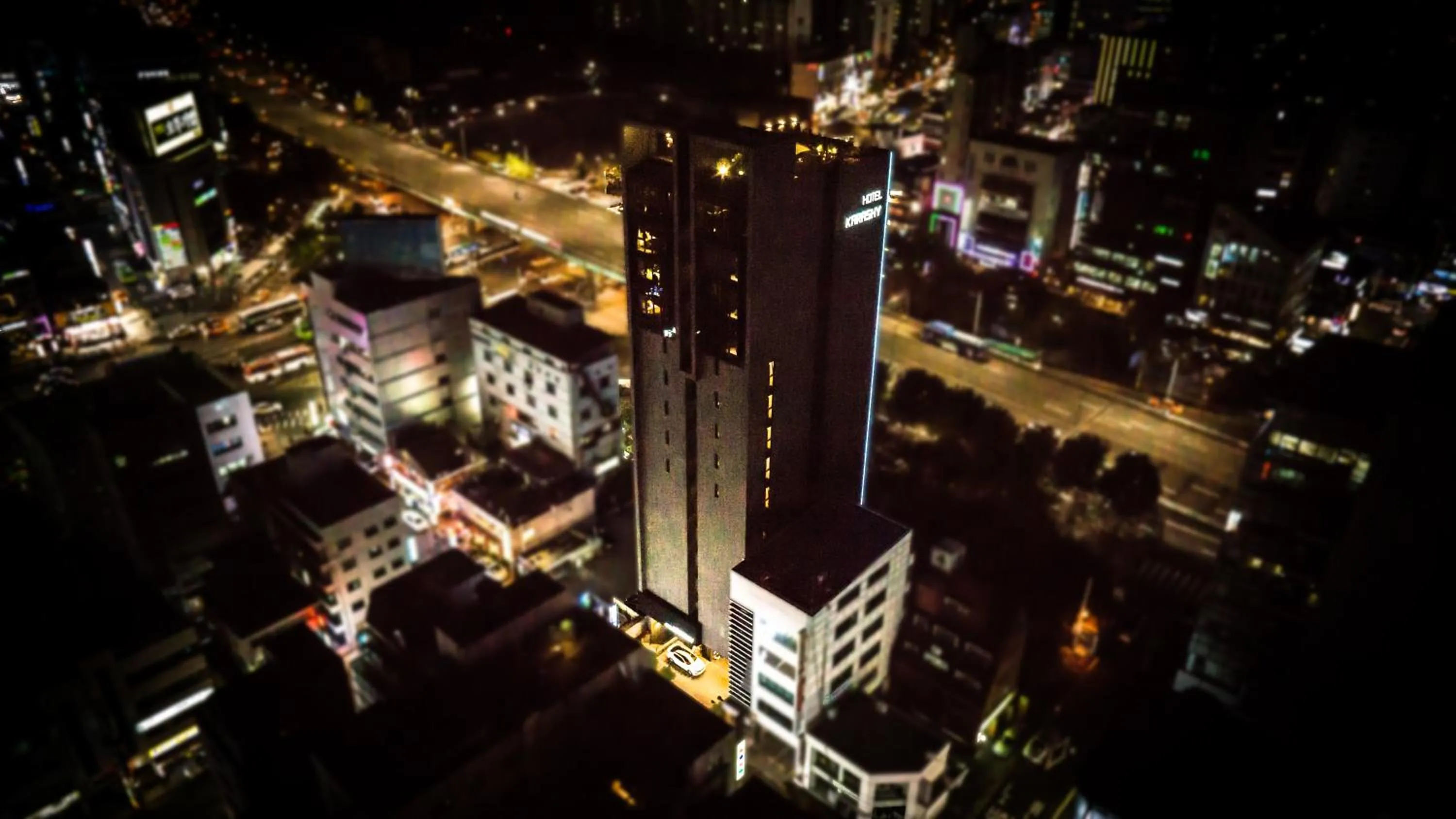 Staff in SR Hotel Sadang