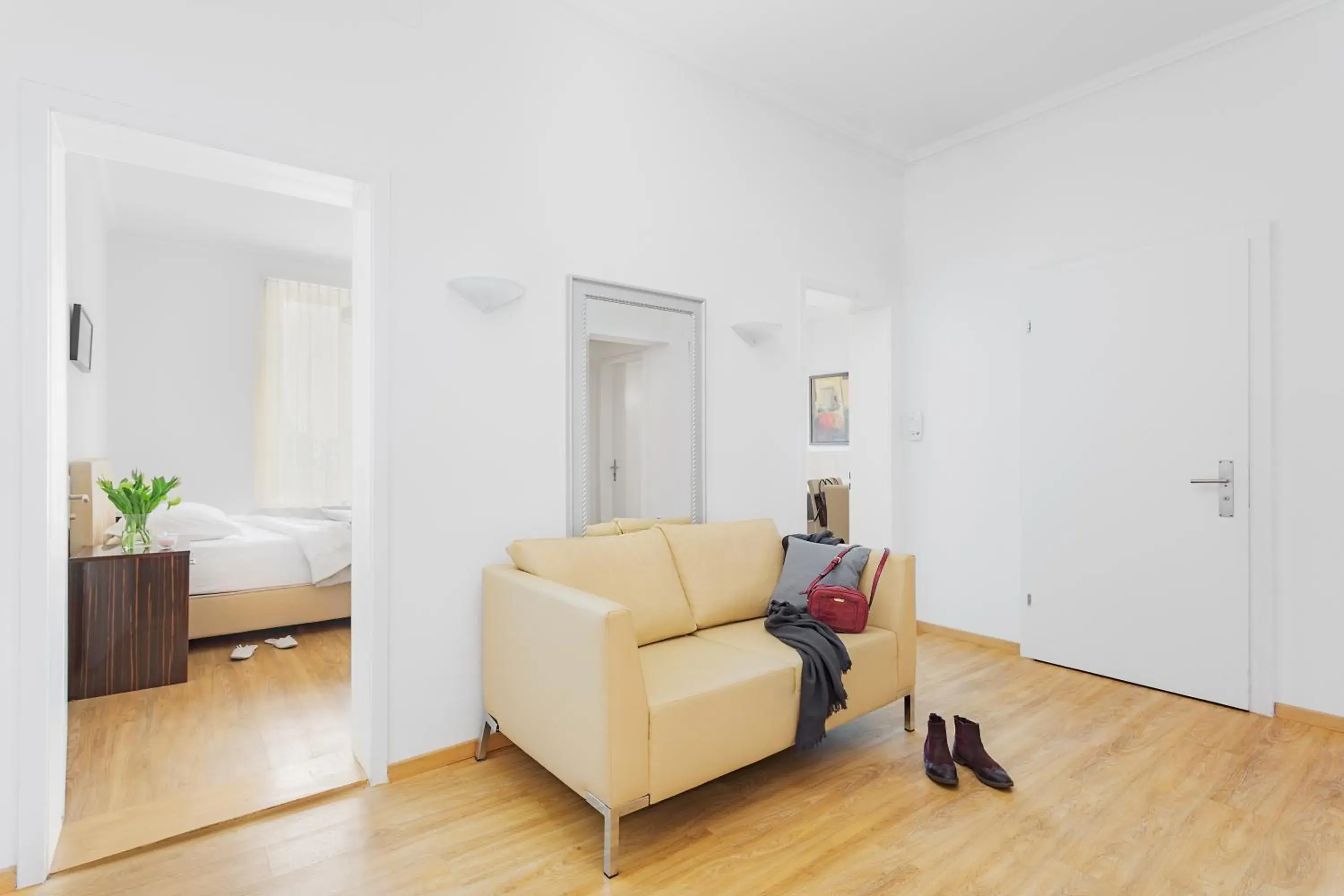 Three-Bedroom Apartment (6 Adults) in Swiss Star Zurich University - Self Check-In Three-Bedroom Apartment (6 Adults) in Swiss Star Zurich University - Self Check-In