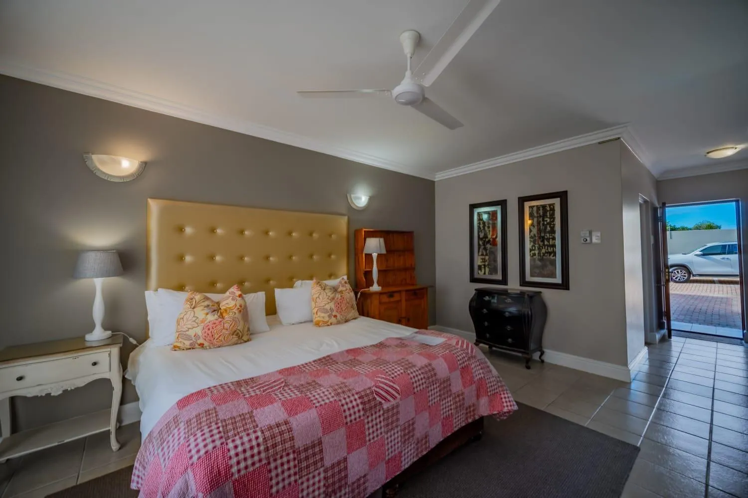 Bed in The Mandyville Jeffreys Bay