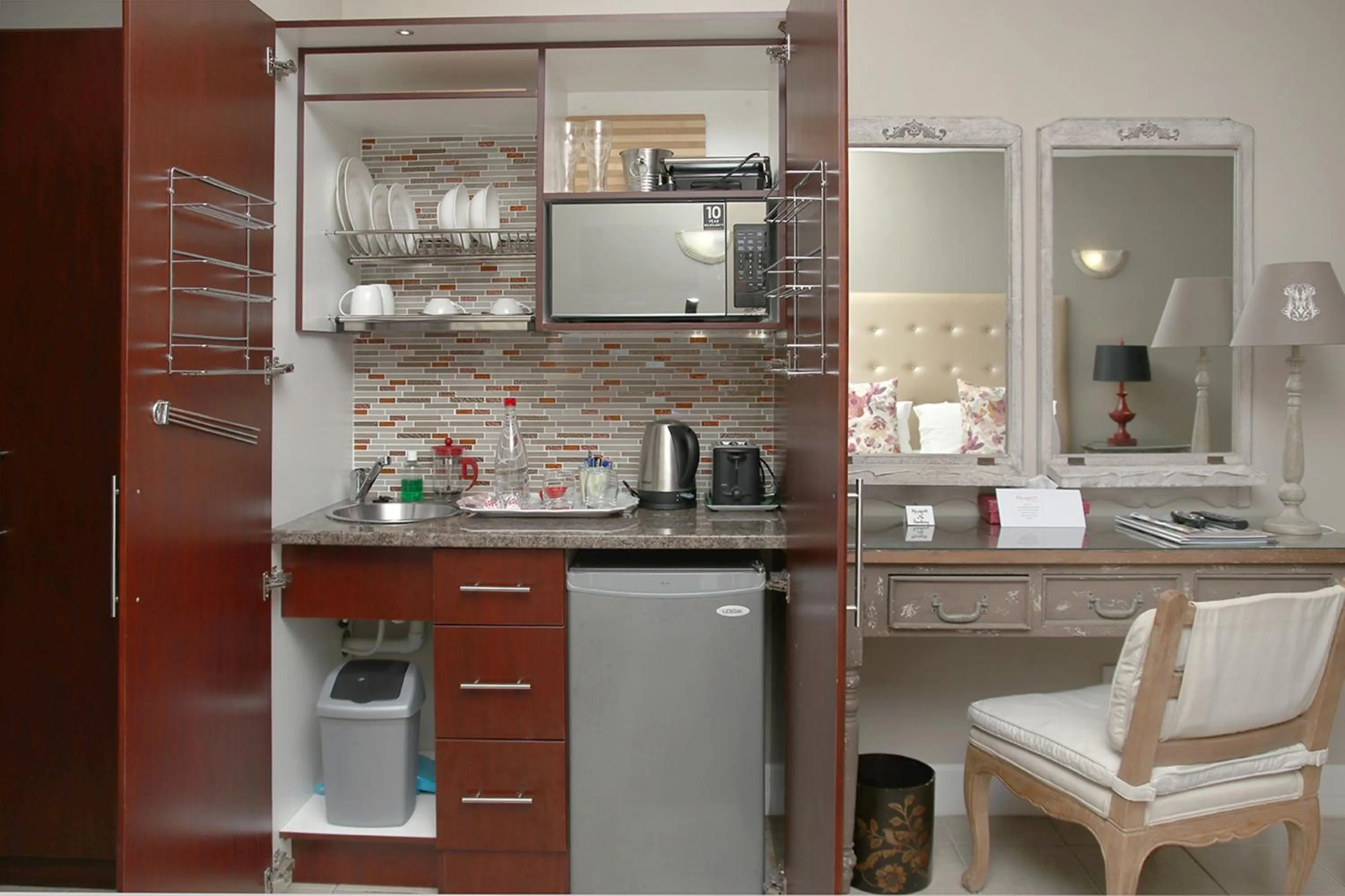 Coffee/tea facilities in The Mandyville Jeffreys Bay