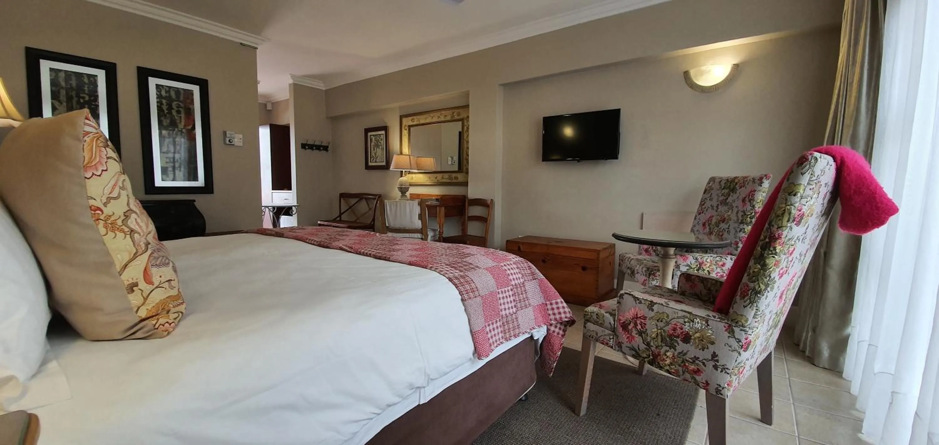 Bed in The Mandyville Jeffreys Bay