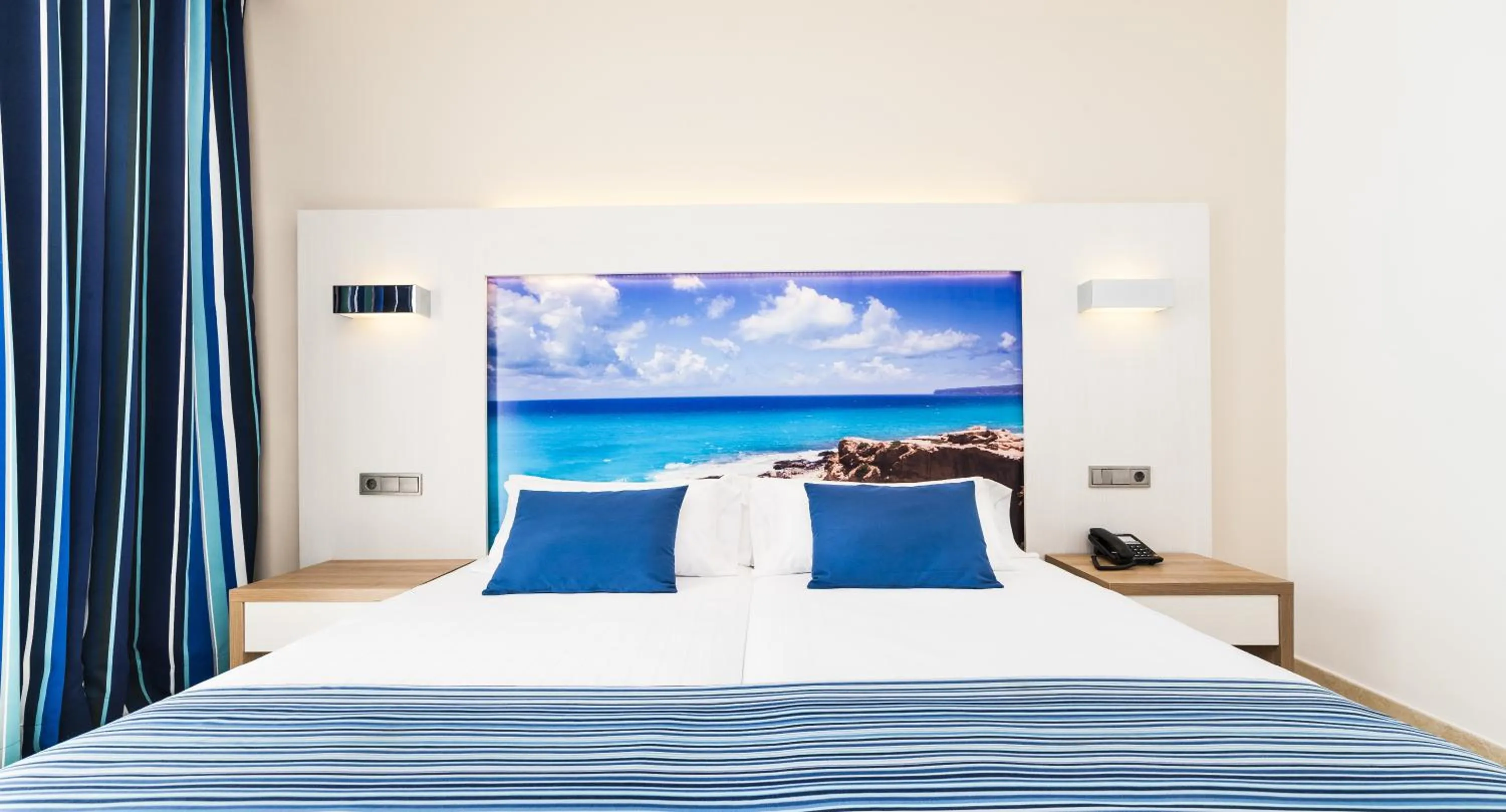 Bed in Globales Playa Estepona