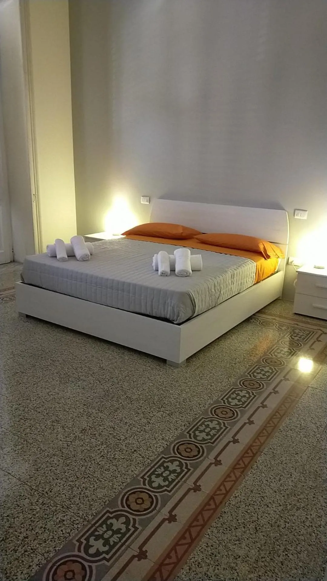 Bed in Gran Tour Profumo di Sicilia - B & B