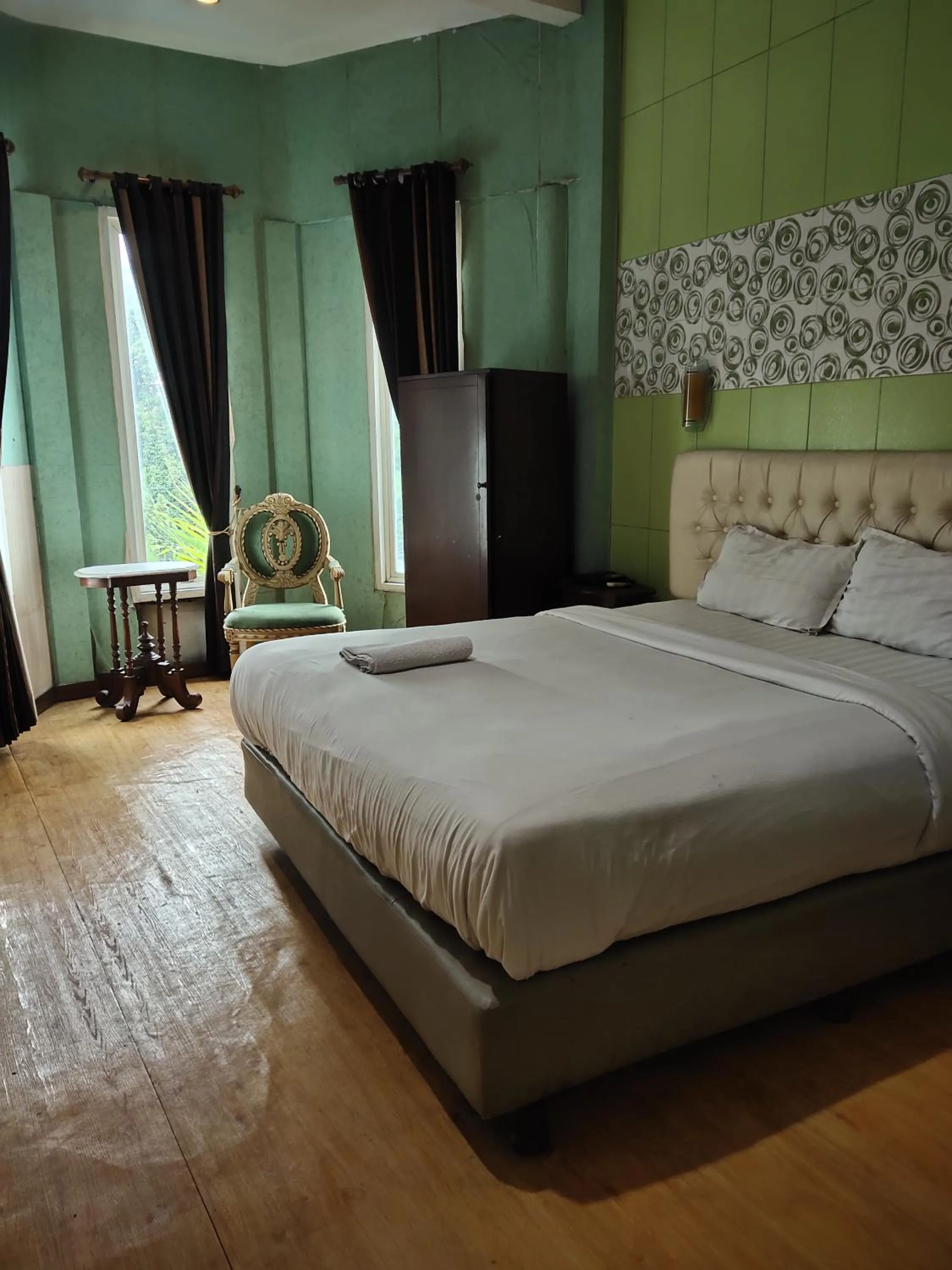 Bed in Mojokerto Classic Homestay