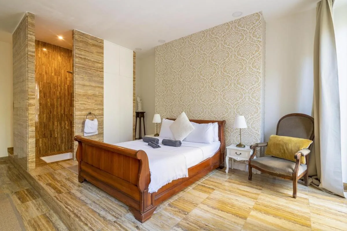 Bed in La Maison de L' Ambassadeur Carcassonne B&B