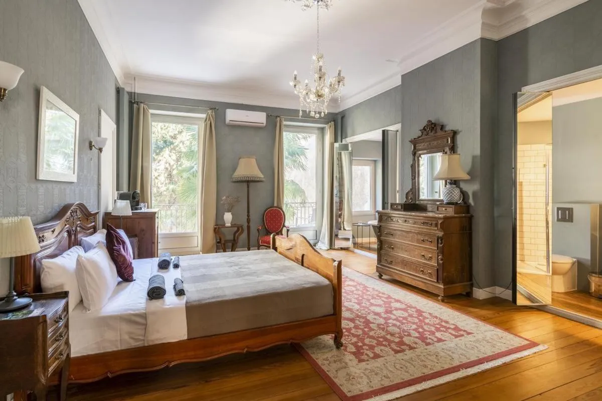 Bed in La Maison de L' Ambassadeur Carcassonne B&B