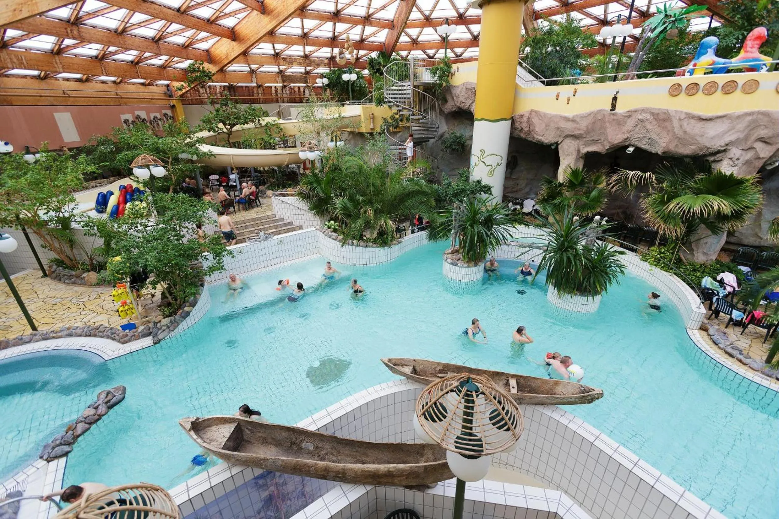 Swimming pool in Center Parcs Nordseeküste Bremerhaven