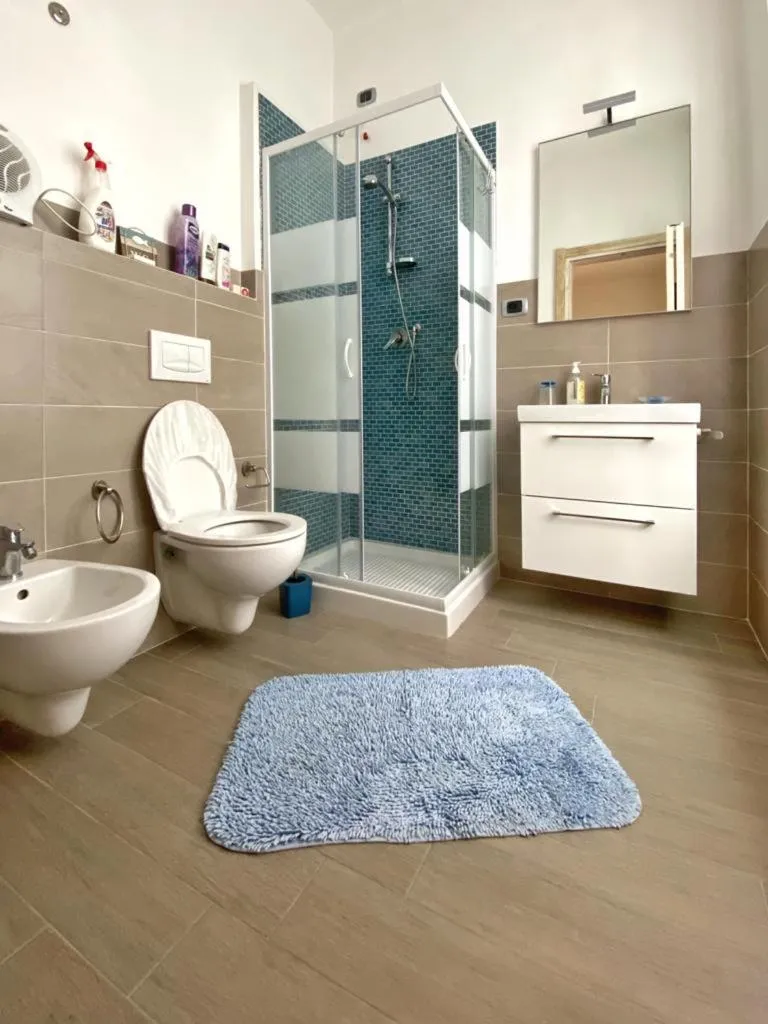 Shower in B&B Lunetia