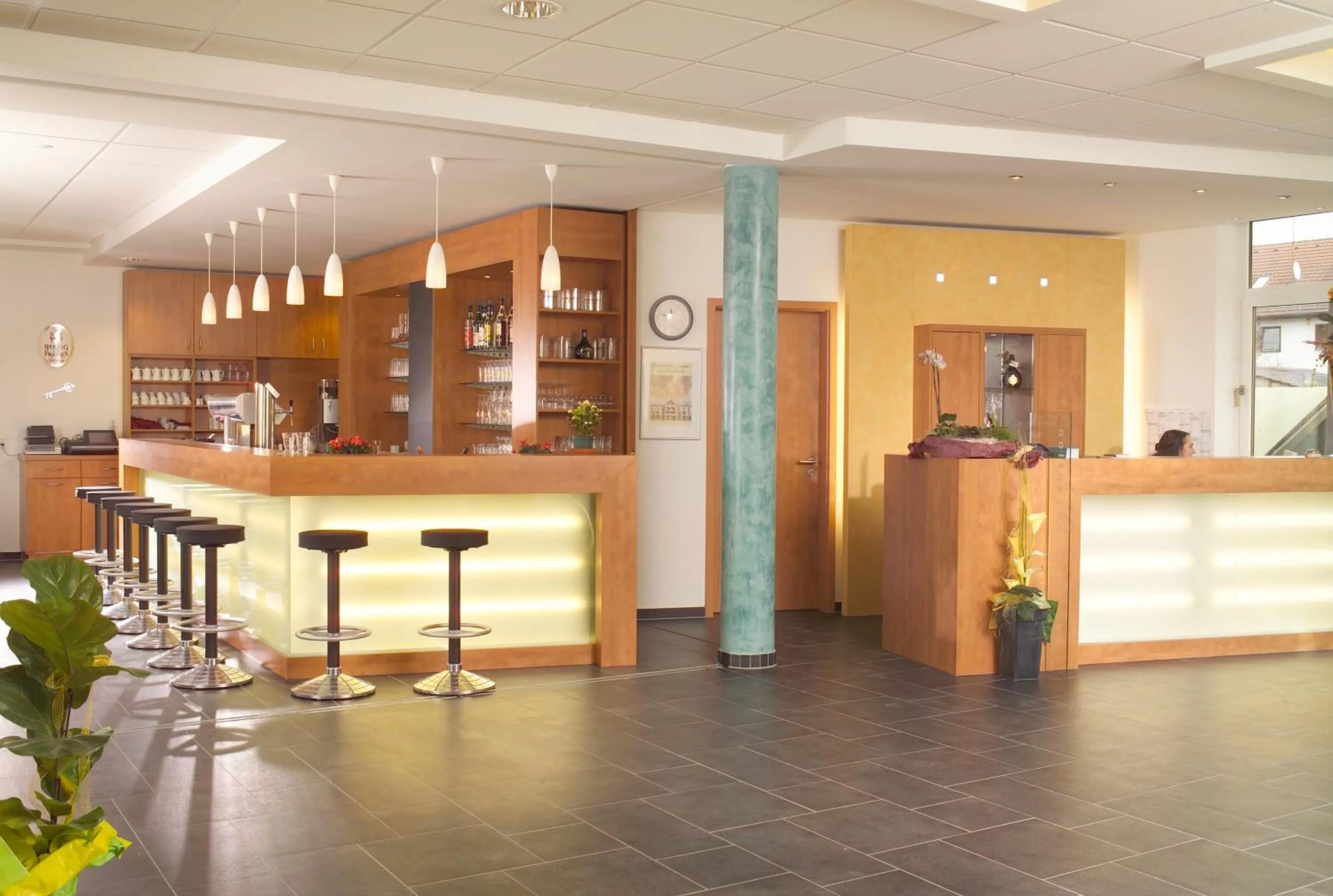 Lobby or reception in Hotel Mainpromenade ***S