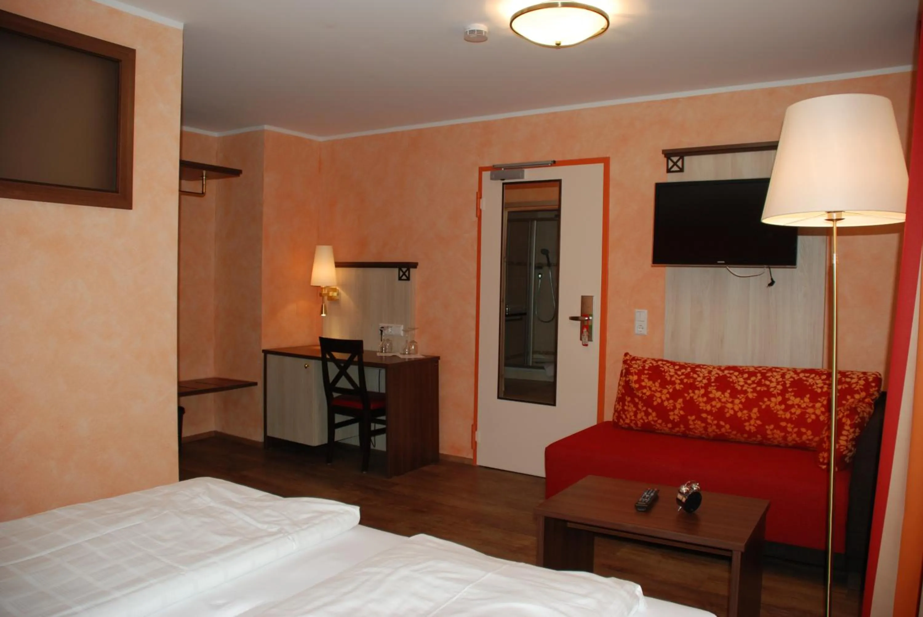 TV and multimedia, Bed in Hotel & Gästehaus Seehof