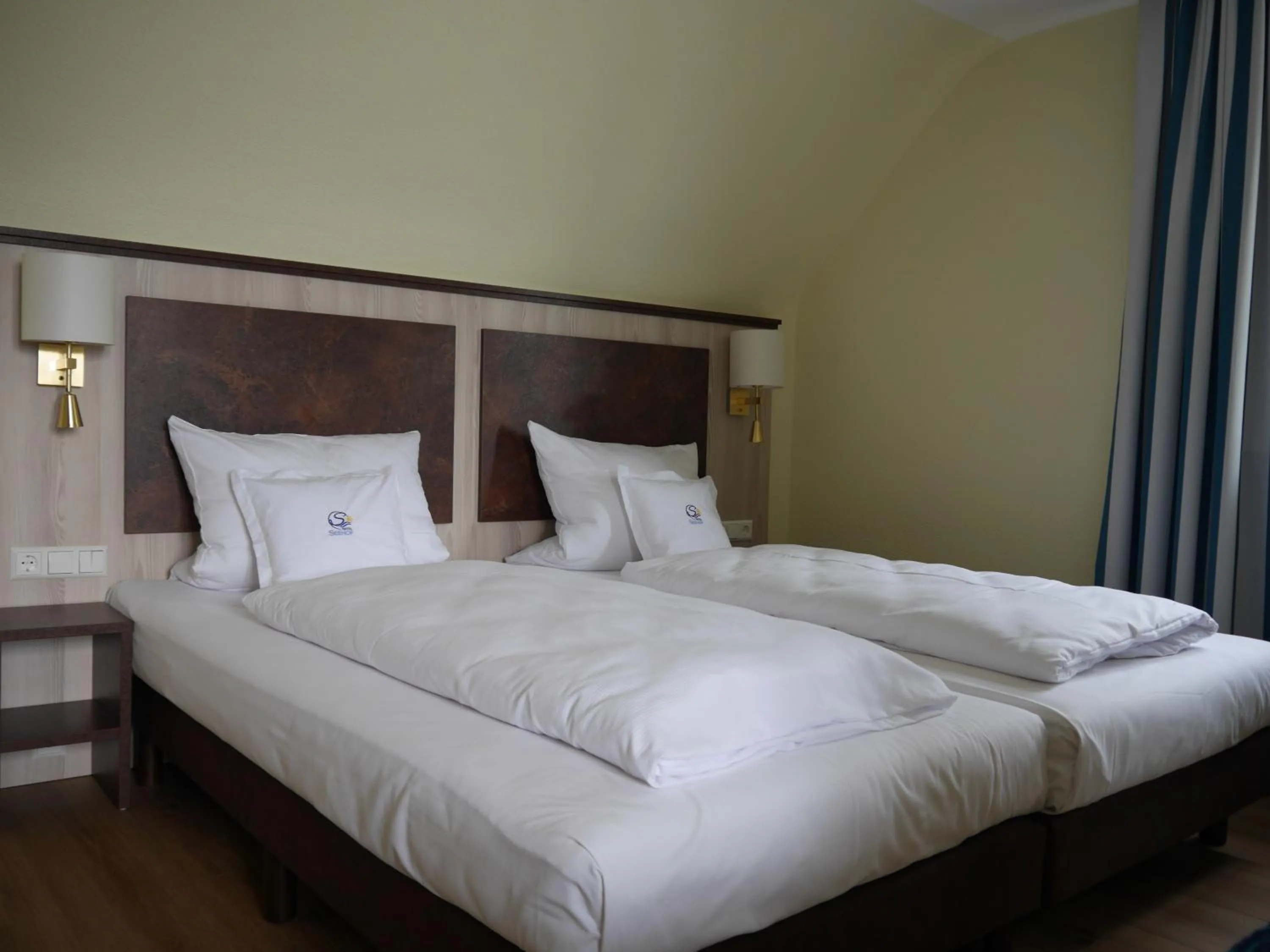 Bed in Hotel & Gästehaus Seehof