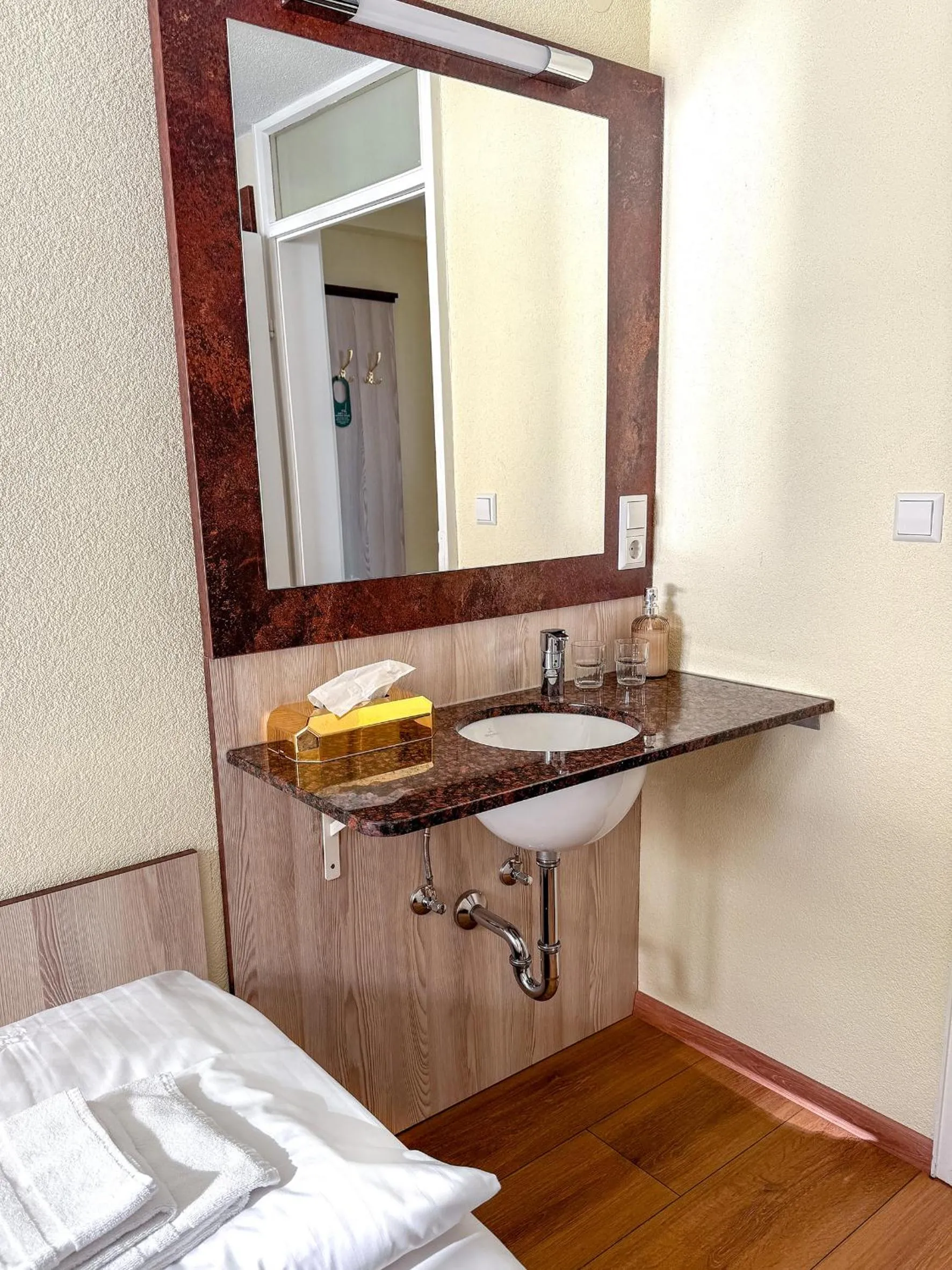 Bed in Hotel & Gästehaus Seehof