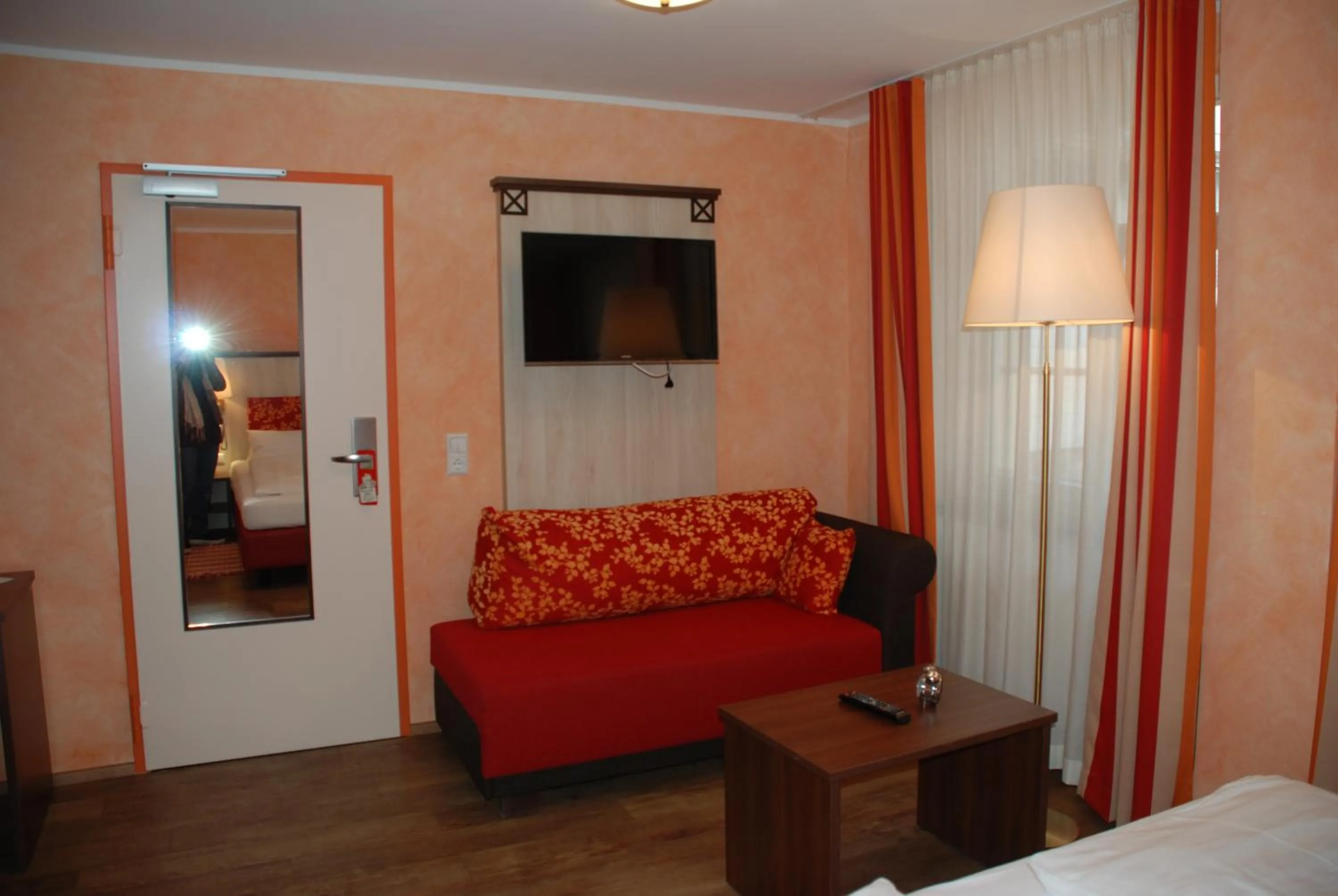 TV and multimedia, Bed in Hotel & Gästehaus Seehof