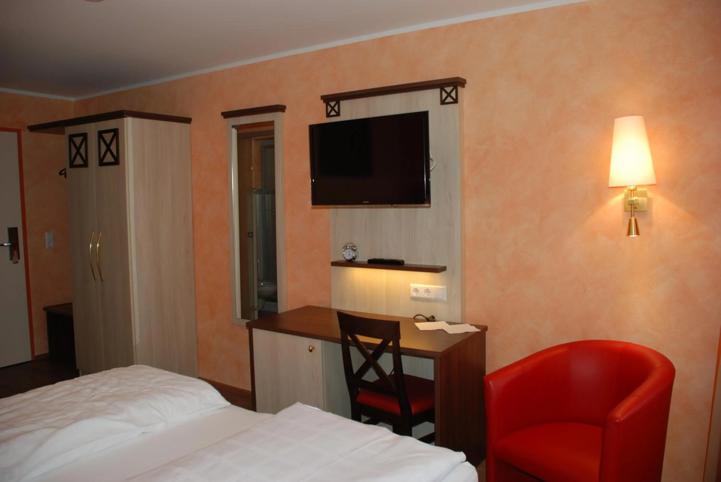 TV and multimedia, Bed in Hotel & Gästehaus Seehof