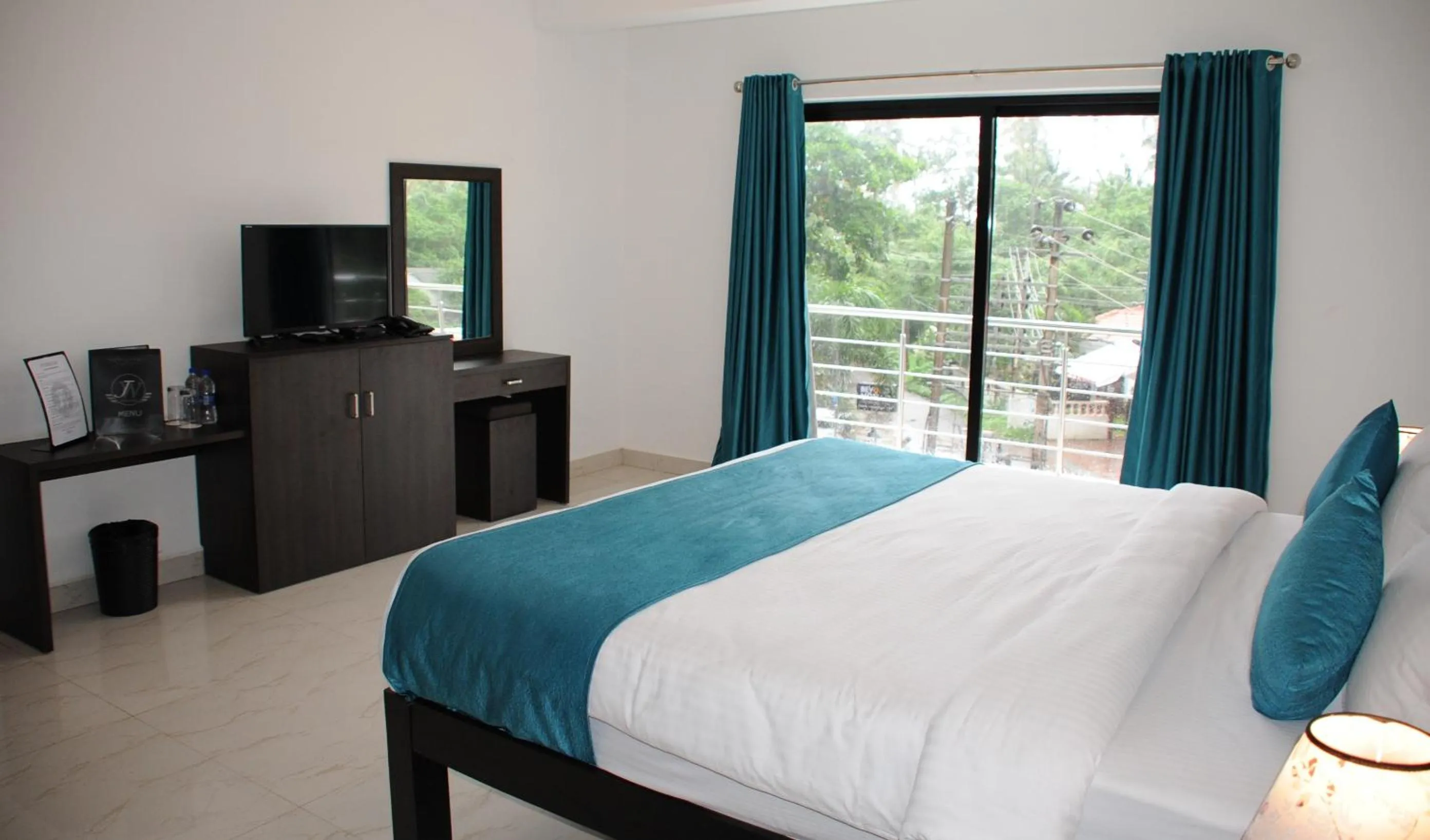 Photo of the whole room, Bed in JW HERITAGE