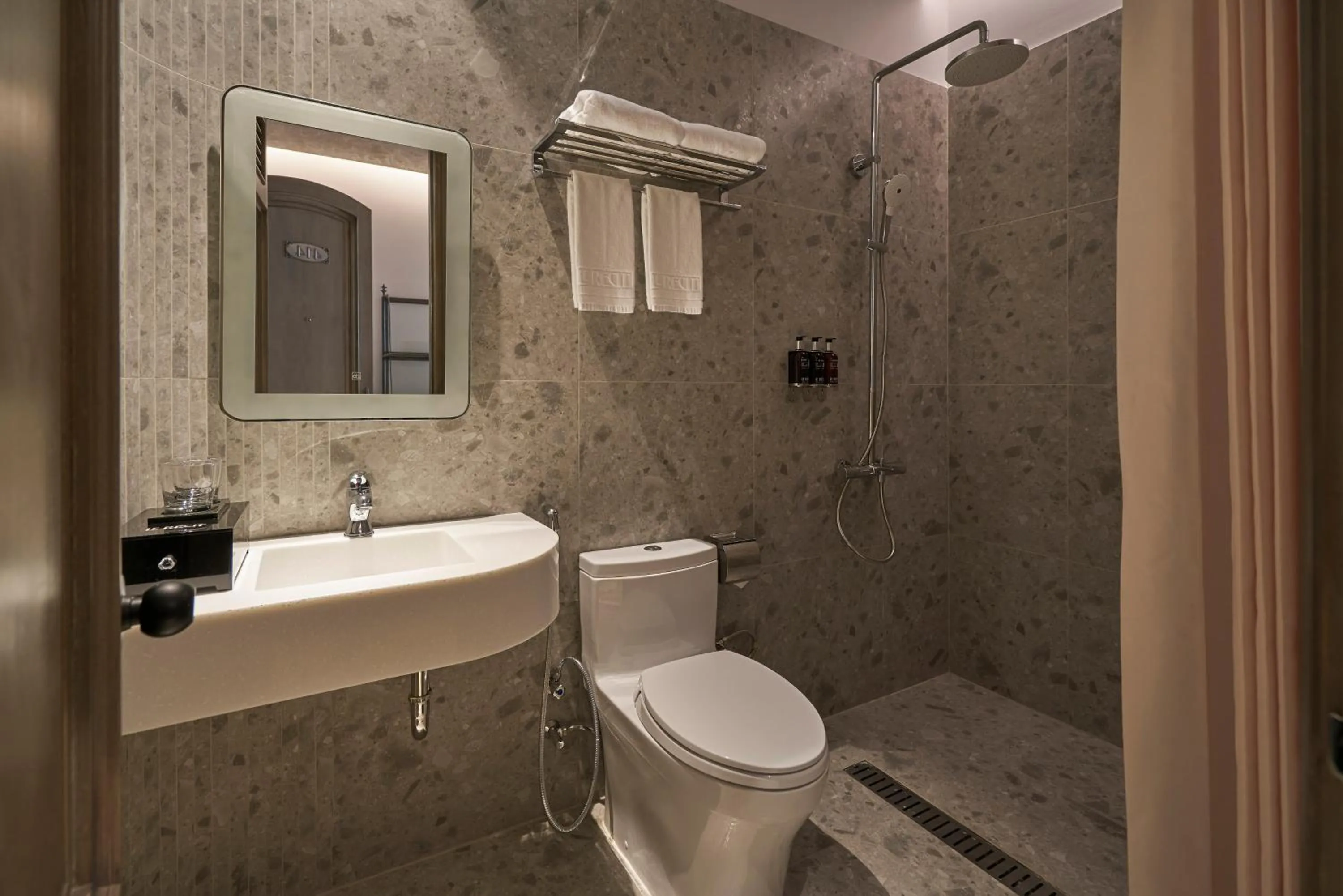 Bathroom in Le Récit Boutique Hôtel de Dalat