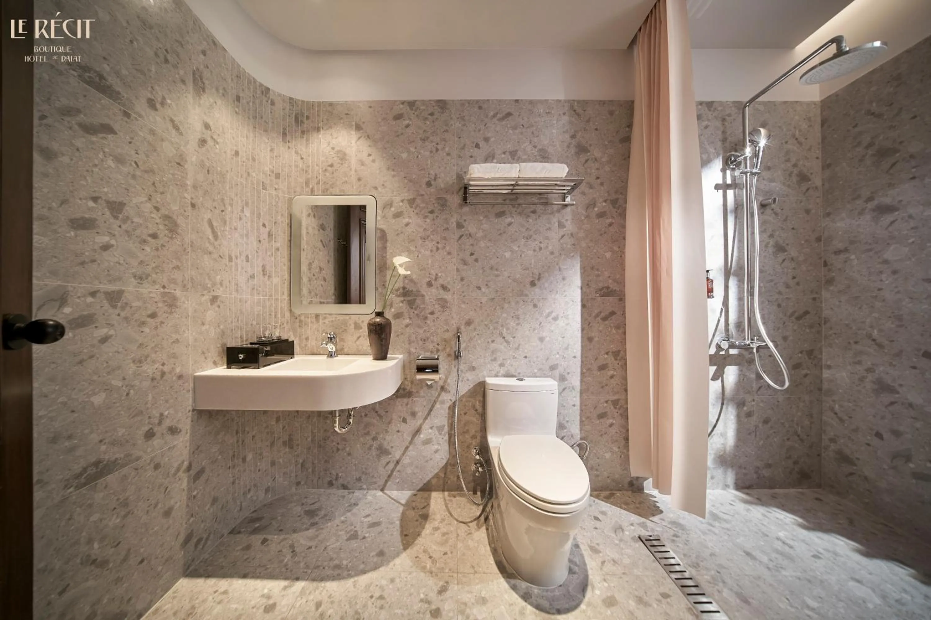 Bathroom in Le Récit Boutique Hôtel de Dalat