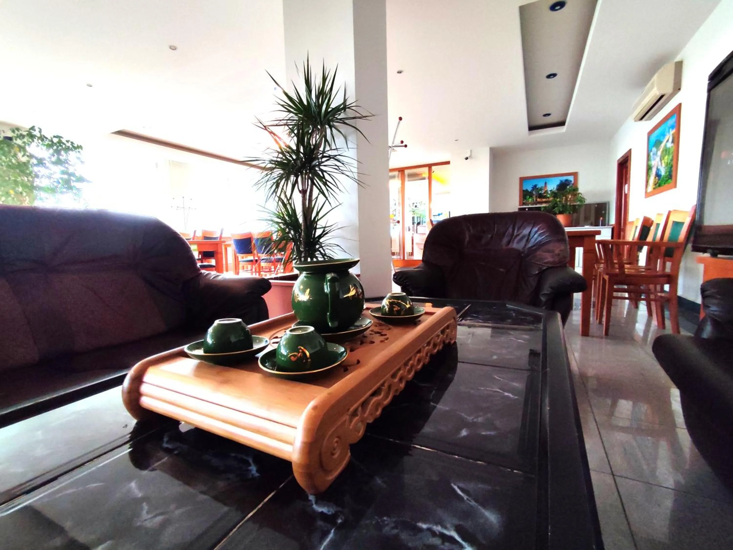 Restaurant/places to eat in HOTEL JURKI Dom