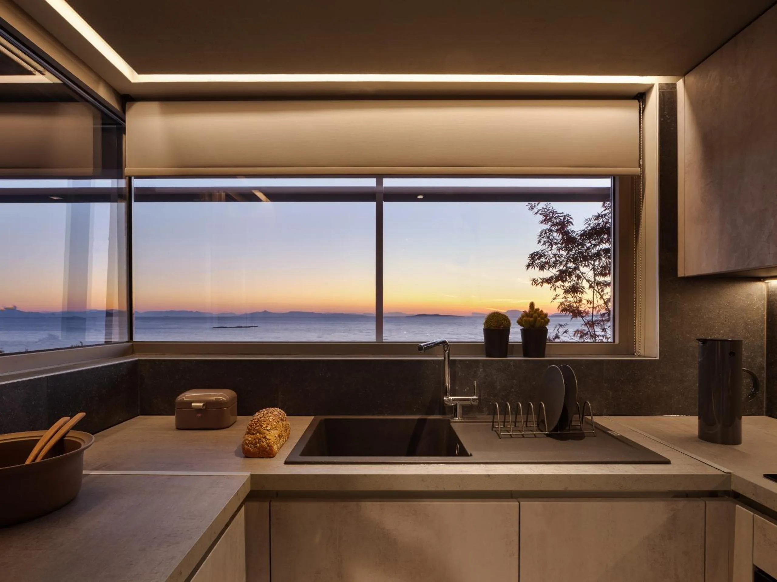 Kitchen or kitchenette in 3 Olive Trees