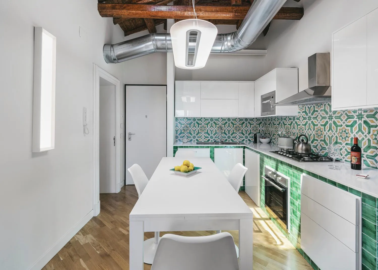 Kitchen or kitchenette in The Silver Lava - design apartment and spa