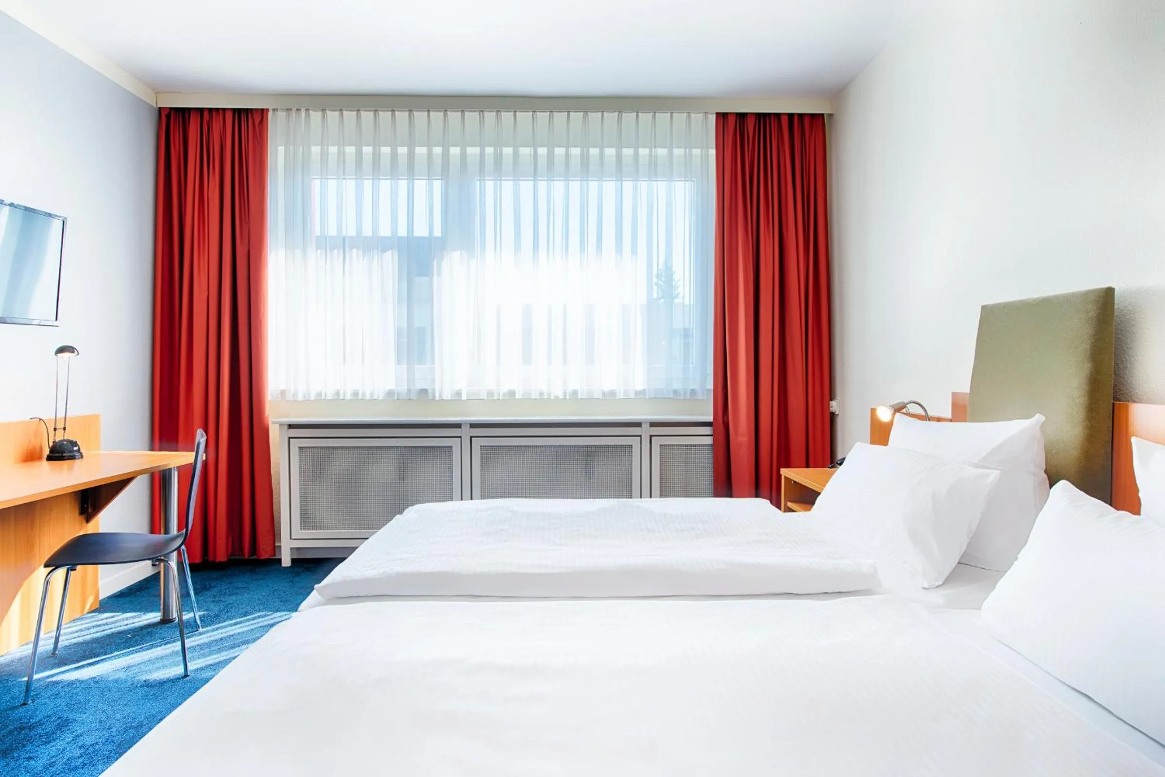 Photo of the whole room, Bed in Hotel Carolinenhof