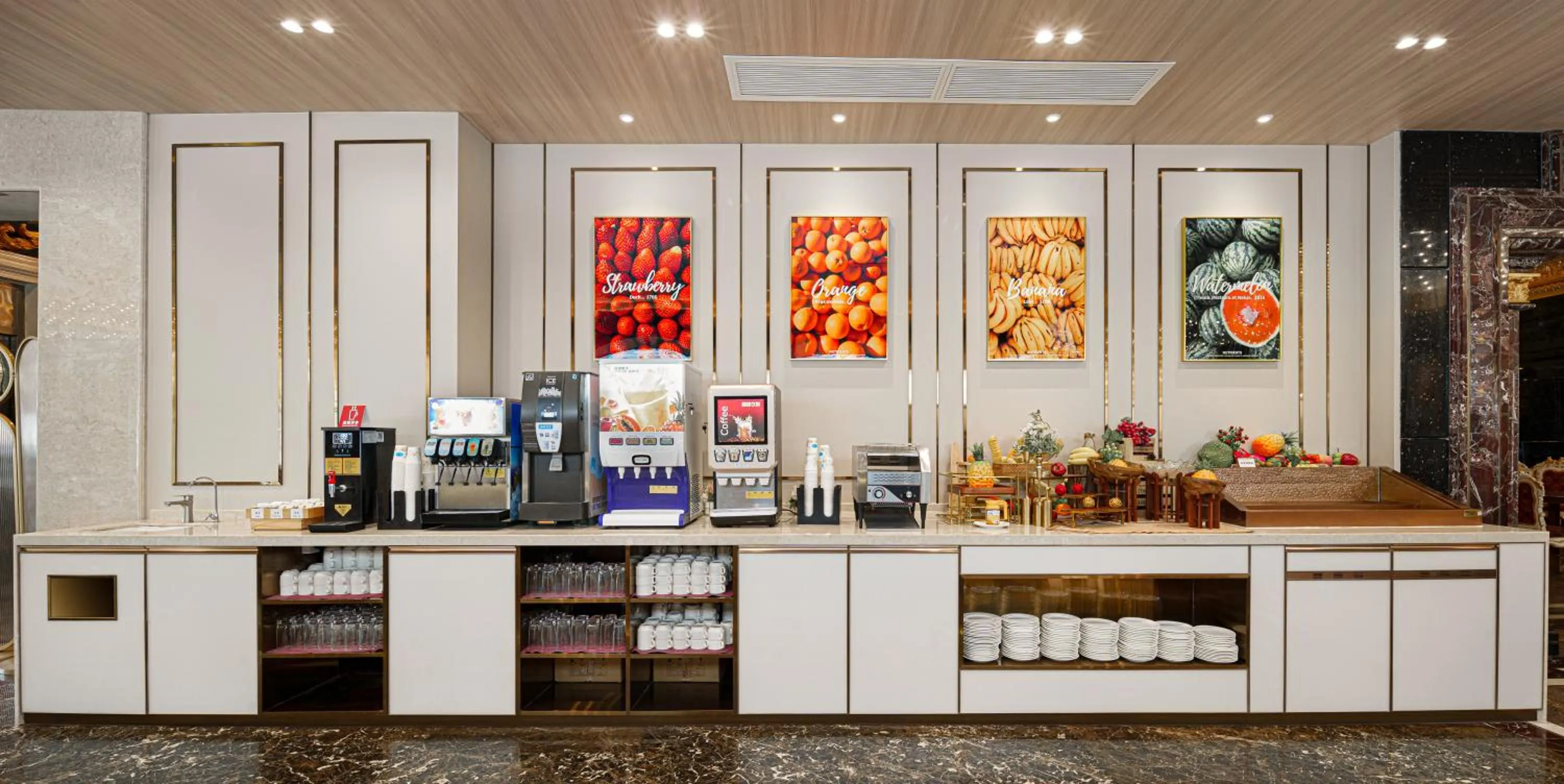 Buffet breakfast in Nanyang King's Gate Hotel